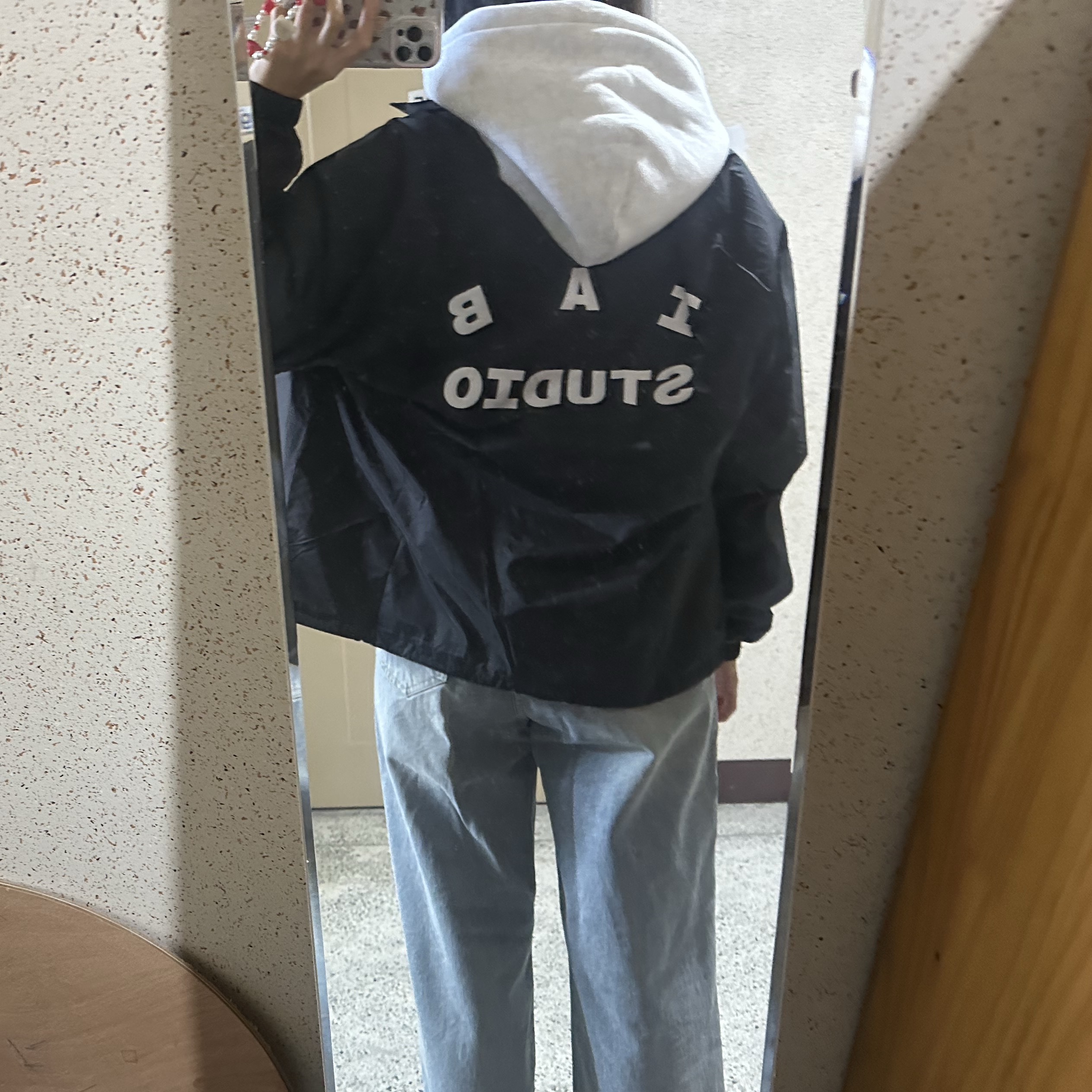 IAB Studio Coach Jacket Black 착용 스타일