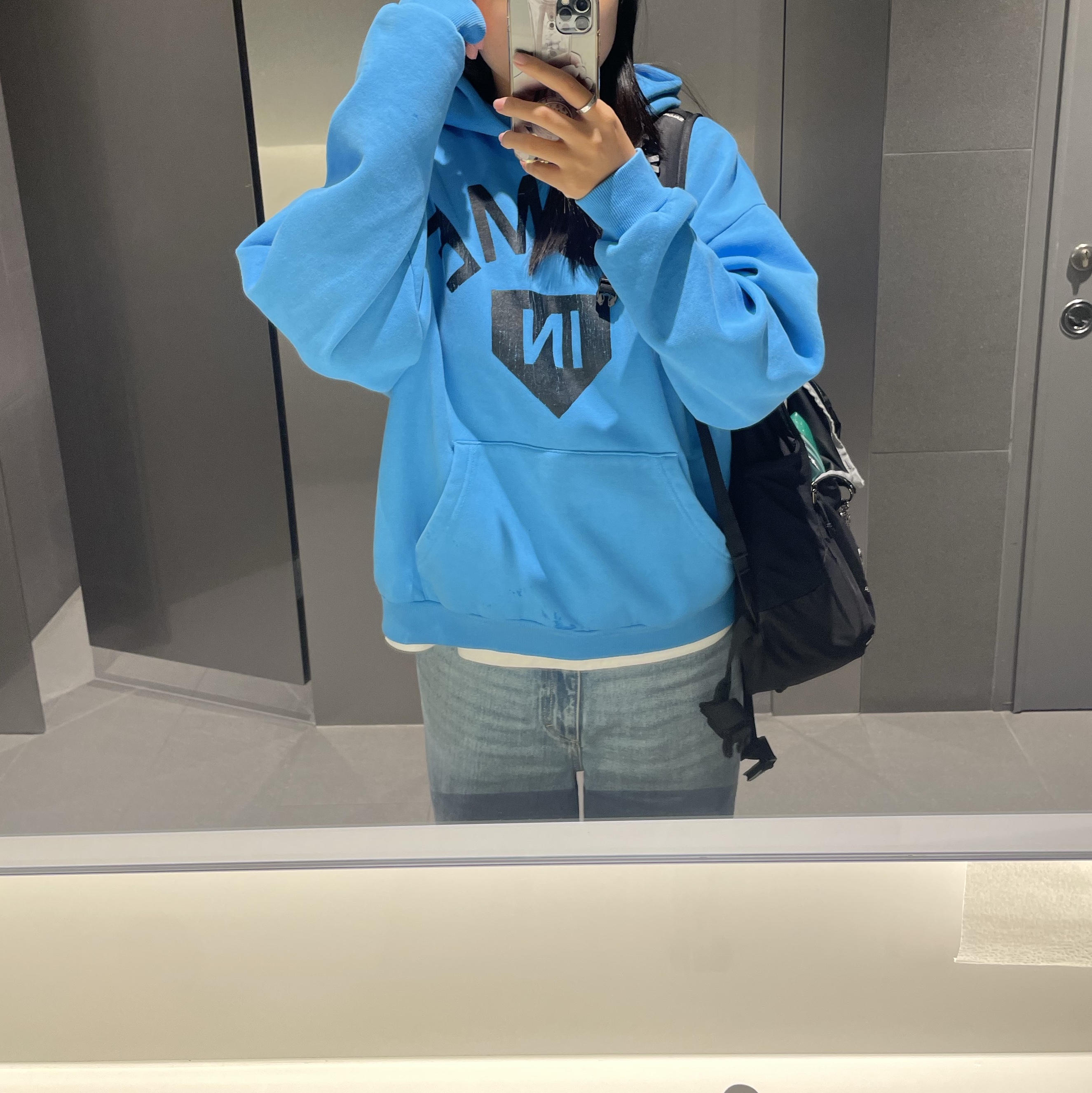 BDNS x Collect Pieces Home In Hoodie Skyblue, Salomon Trailblazer 10 Black 착용 스타일