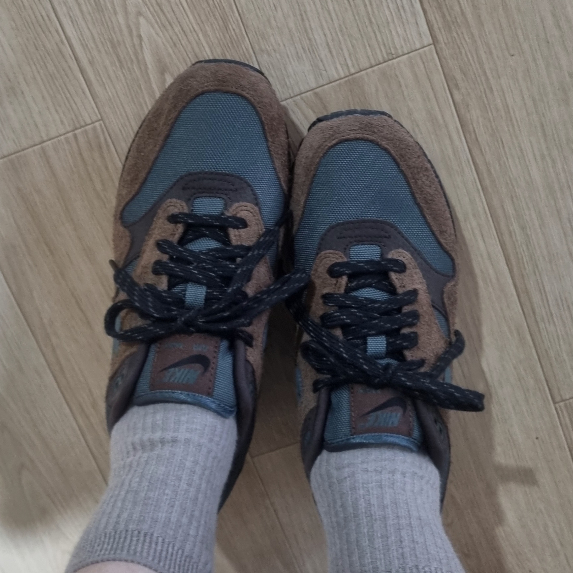 Nike Air Max 1 Cacao Wow Baroque Brown 착용 스타일