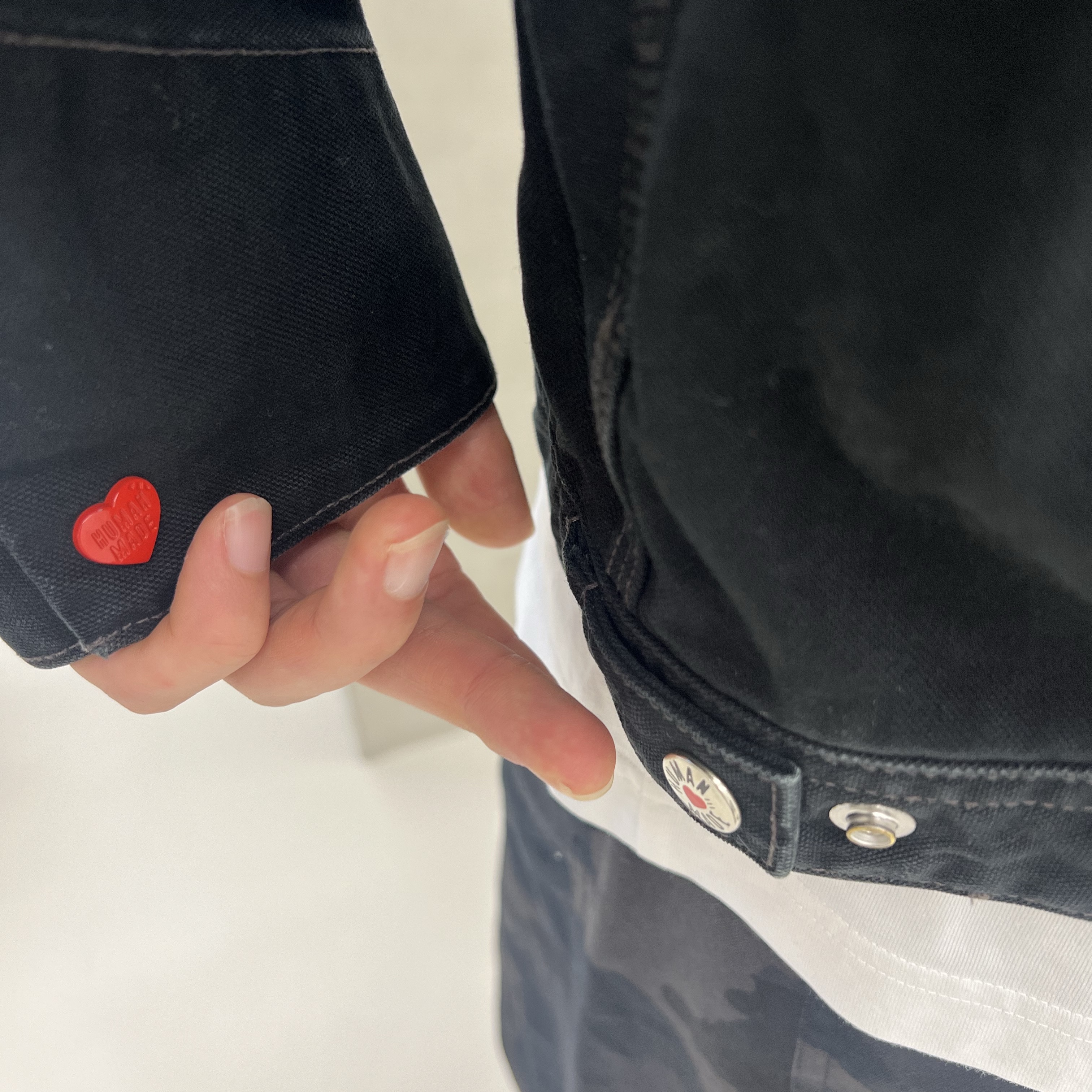 Human Made Zip-Up Embroidery Blouson Black 착용 스타일 - 1