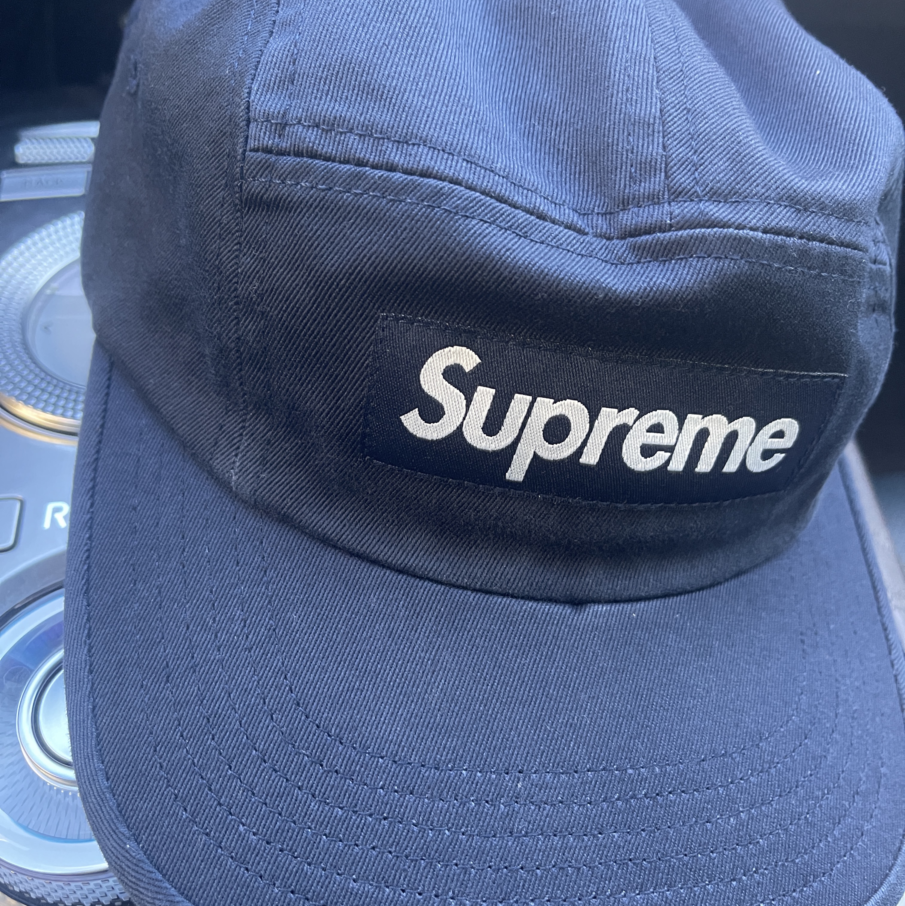 Supreme Washed Chino Twill Camp Cap Navy - 24FW 착용 스타일
