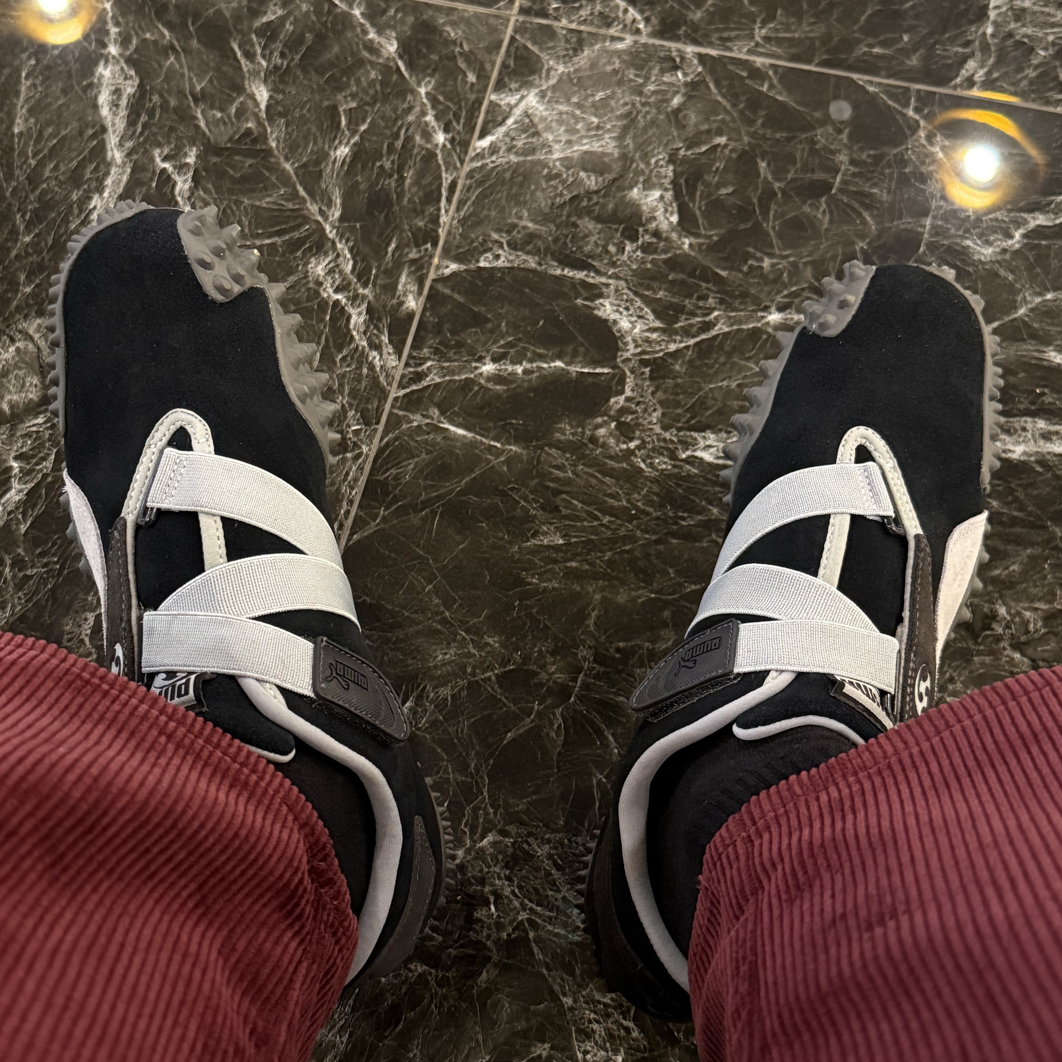 Puma x Sansan Gear Mostro Flat Dark Gray 착용 스타일