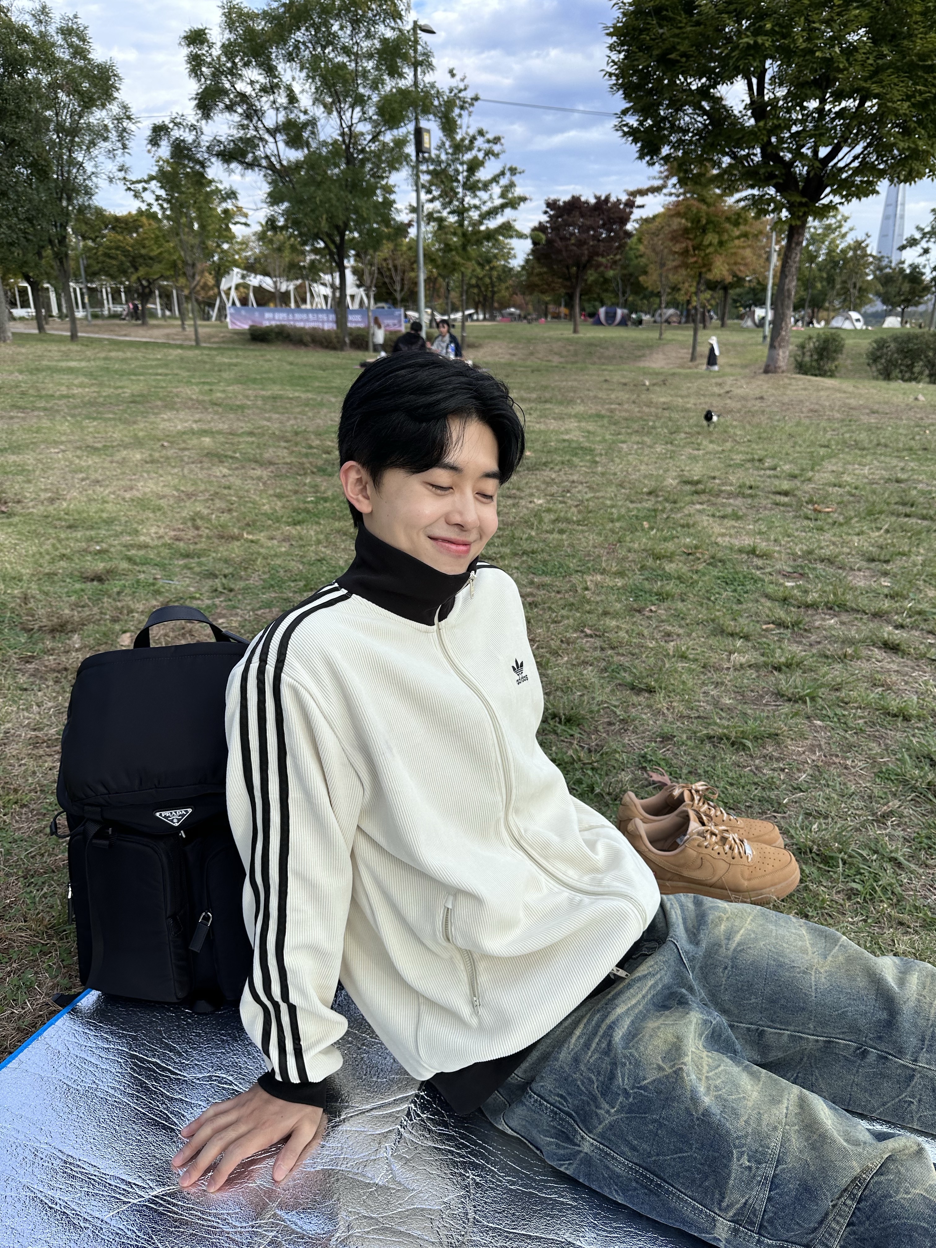 Prada Re-Nylon and Saffiano Leather Backpack Black, Adidas Adicolor Classic Waffle Beckenbauer Track Jacket Wonder White - US Sizing 착용 스타일