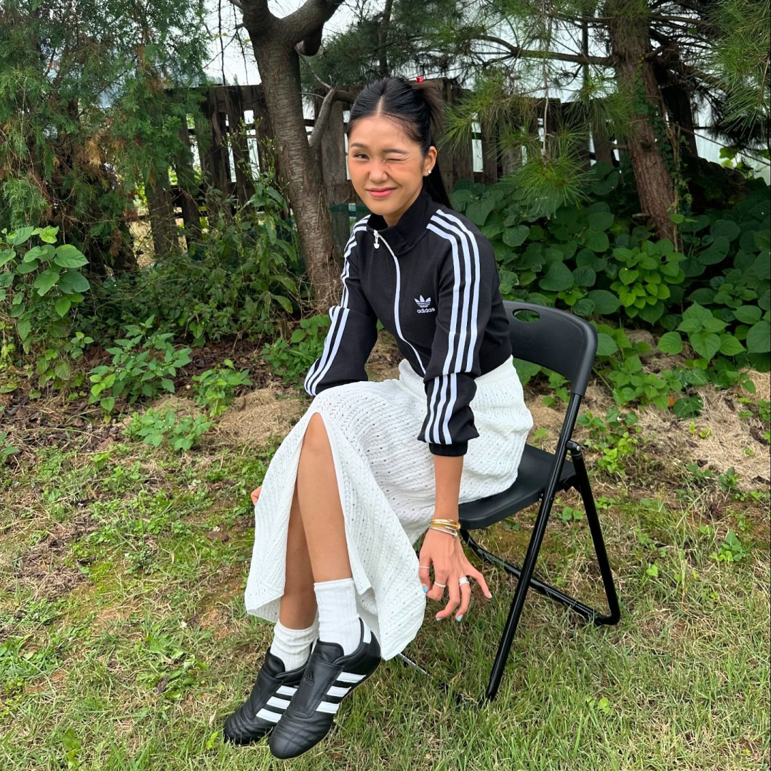(W) Adidas Taekwondo Core Black Cloud White 착용 스타일 - 2