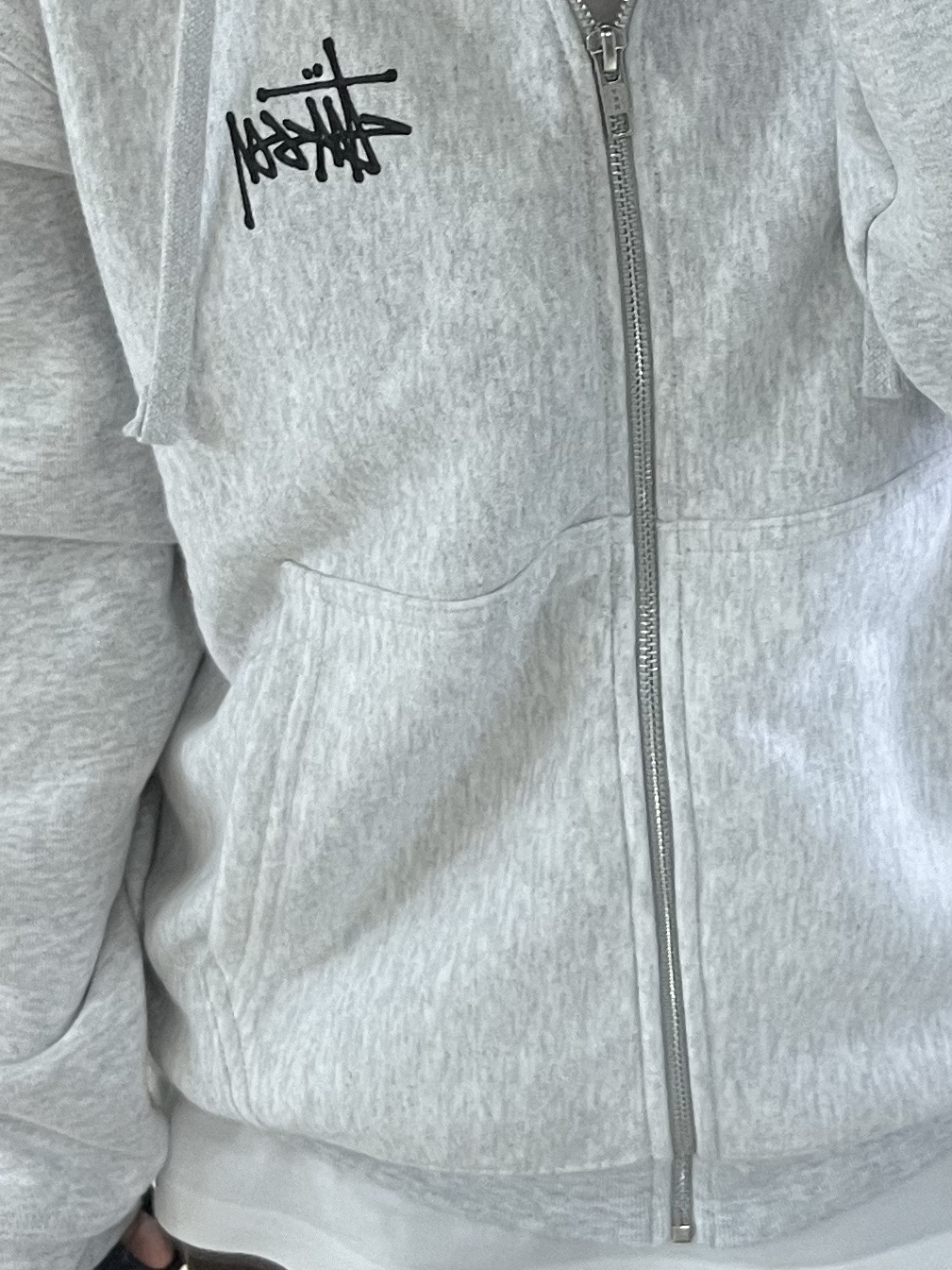 Stussy Basic Stussy Zip Hoodie Ash Heather 착용 스타일