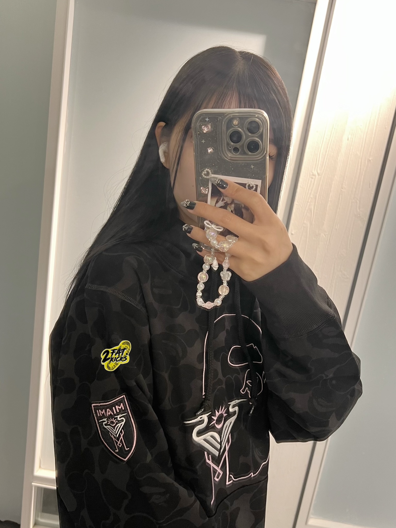 BAPE x Inter Miami CF Camo Pullover Hoodie Black 착용 스타일 - 2