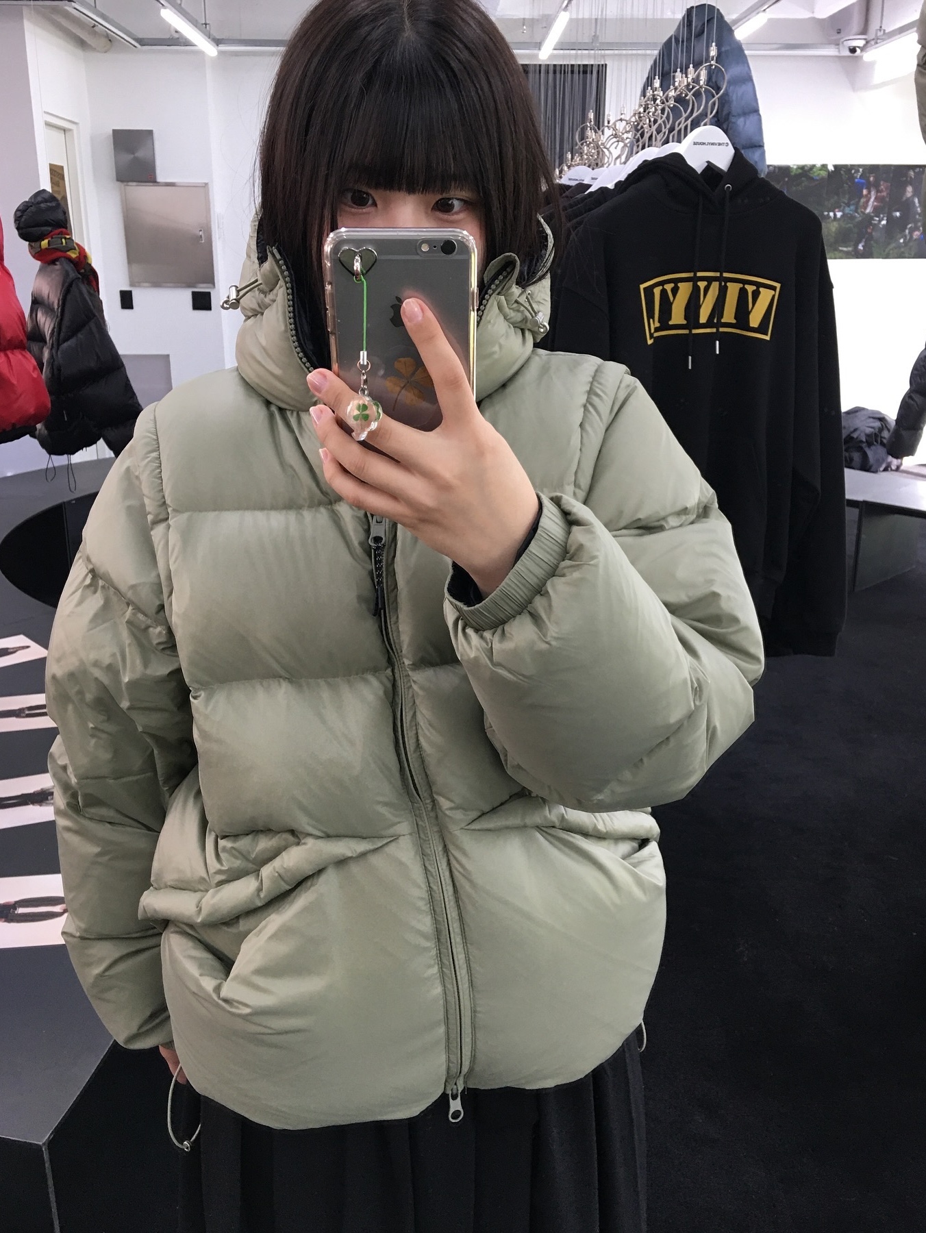 Thevinylhouse Reversible Padded Jacket Black, Thevinylhouse Reversible Padded Jacket Sand 착용 스타일
