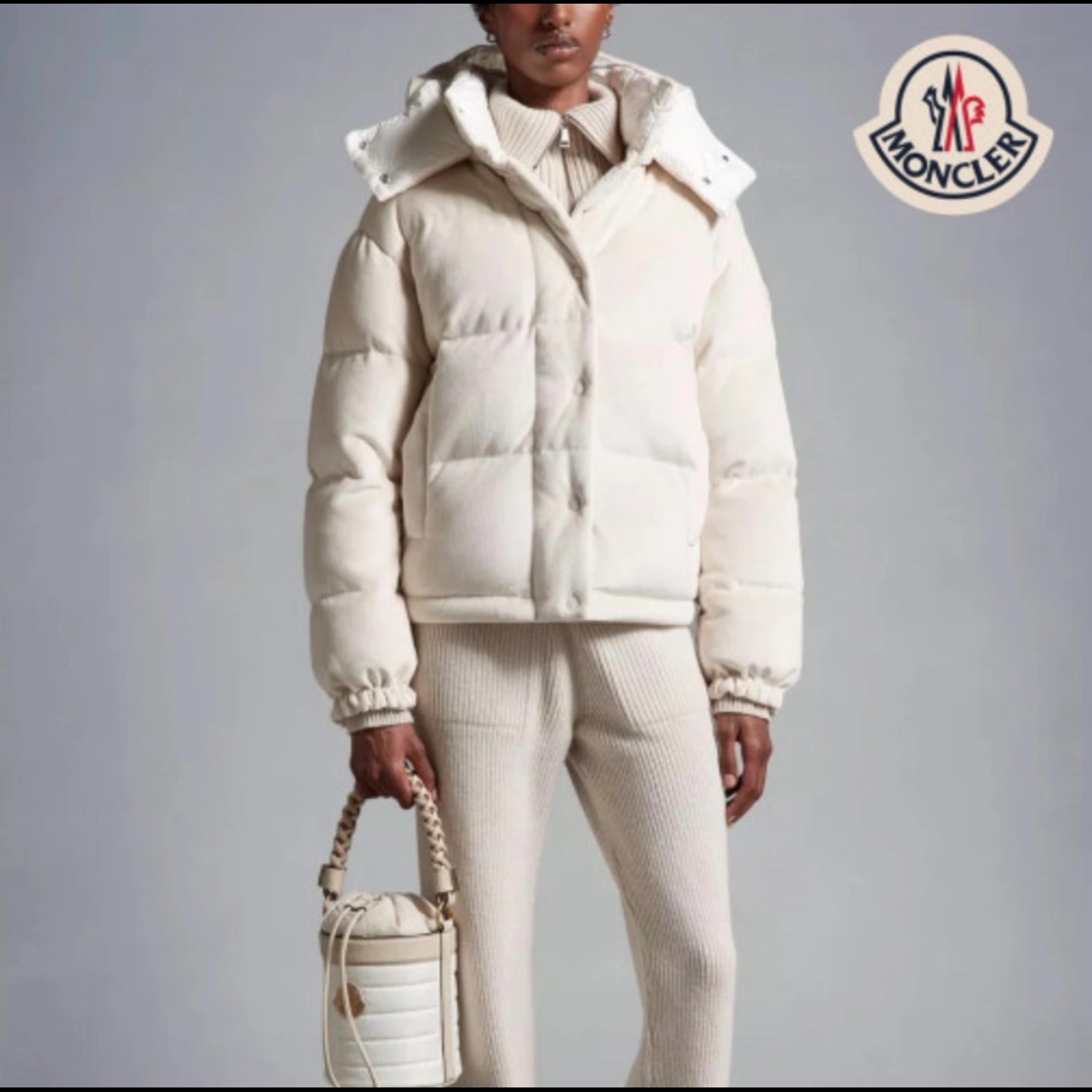 (W) Moncler Daos Chenille Down Jacket Beige - 23FW 착용 스타일 - 1