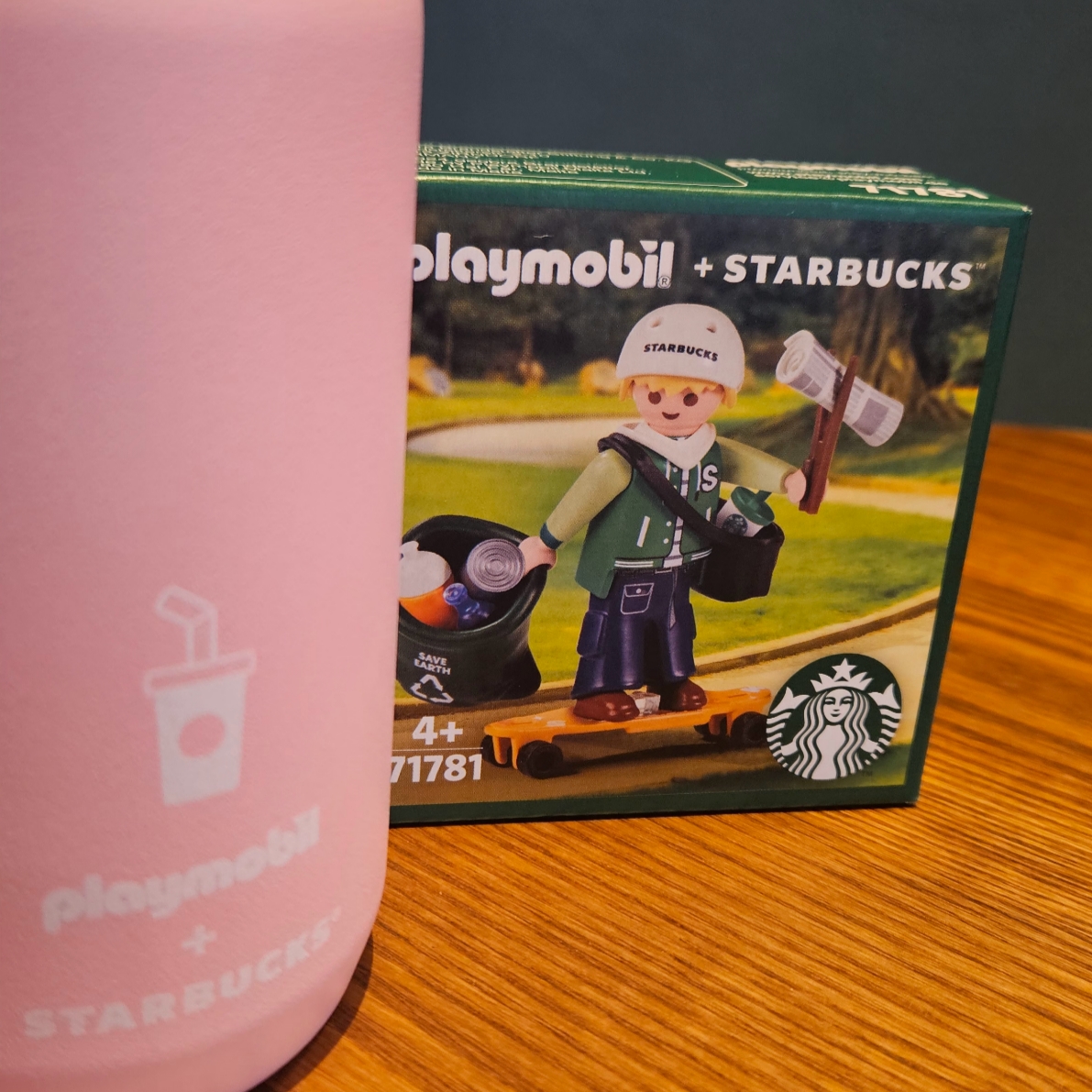Starbucks x Playmobil SS Kinto Play Cold Cup 300ml 착용 스타일 - 3