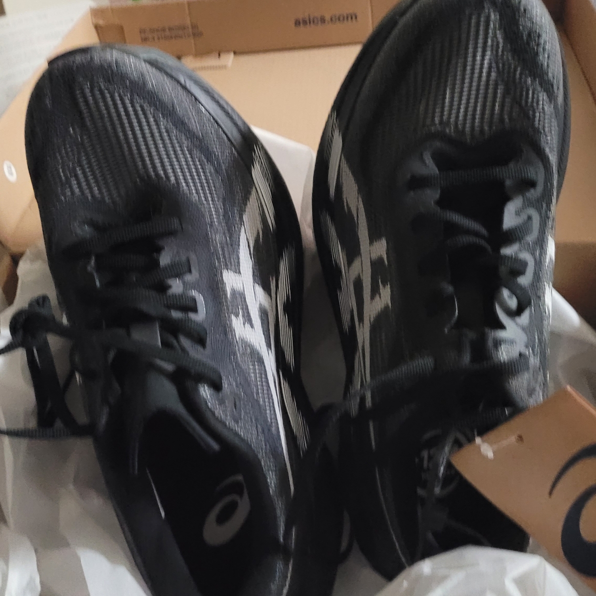 Asics Superblast 2 Black White 착용 스타일