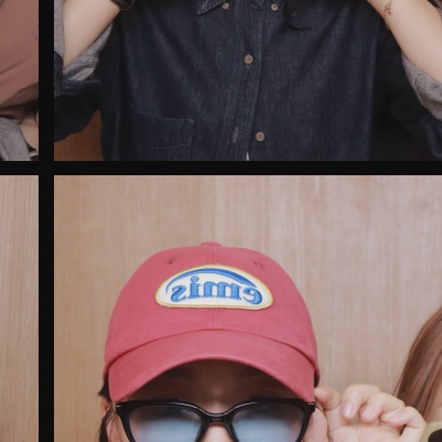 Emis Wappen Ball Cap Red 착용 스타일