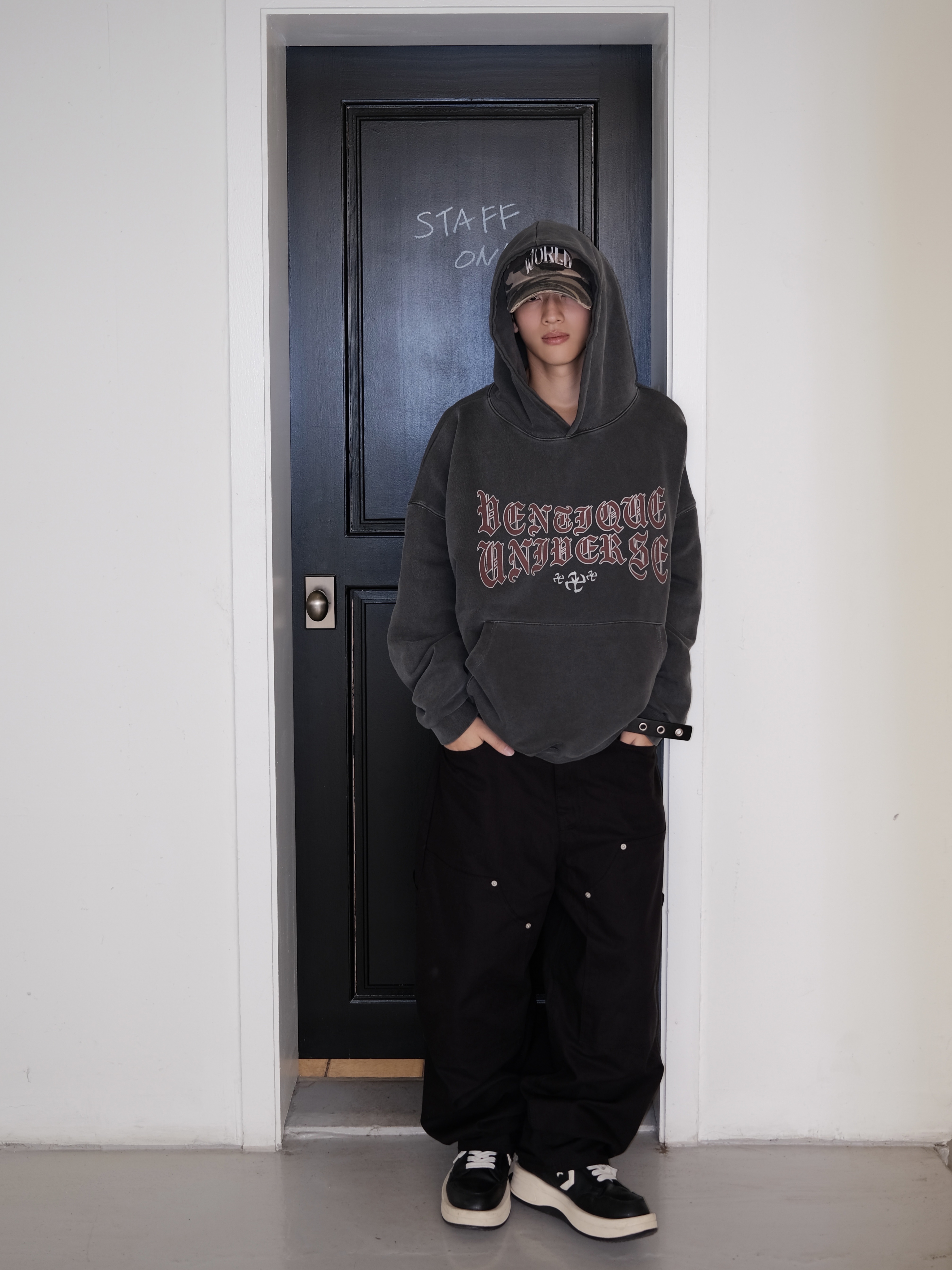 Converse x Drkshdw Turbowpn Black Cream 착용 스타일 - 1
