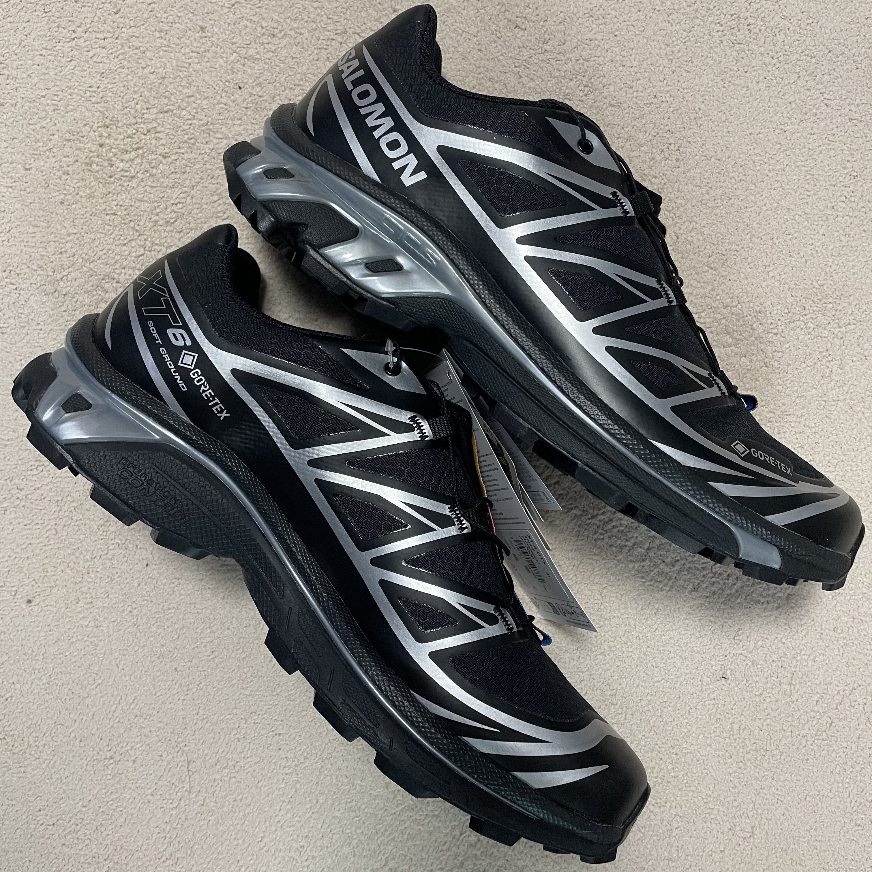 Salomon XT-6 GTX Black Silver 착용 스타일