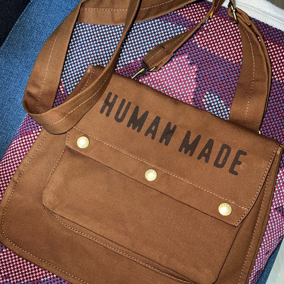 휴먼 메이드 게임 백 브라운 | Human Made | KREAM