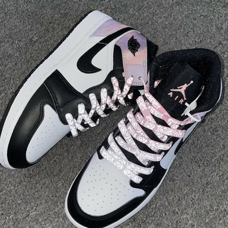 Jordan 1 Mid White Black Tie-Dye 착용 스타일 - 1