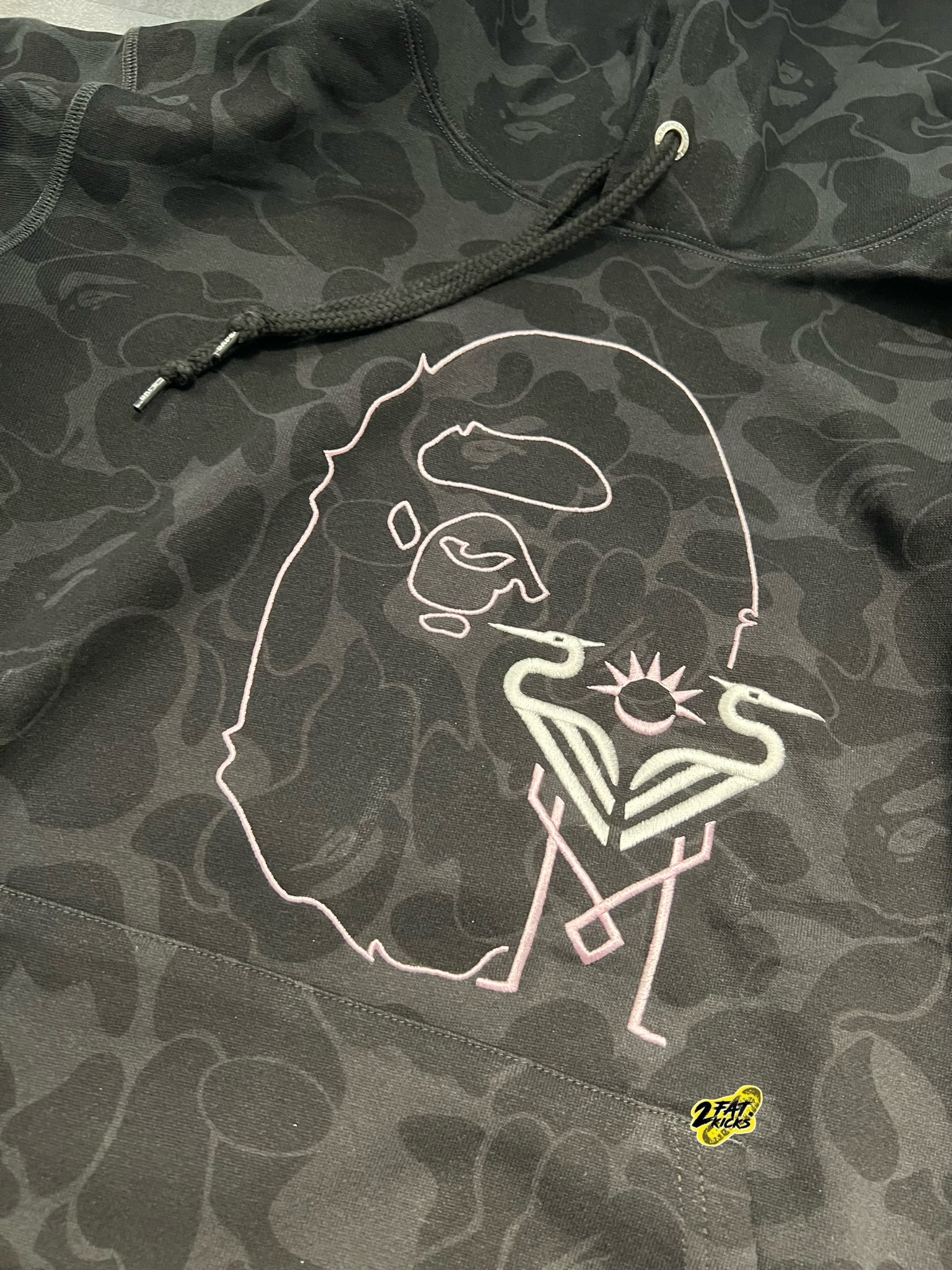 BAPE x Inter Miami CF Camo Pullover Hoodie Black 착용 스타일 - 5
