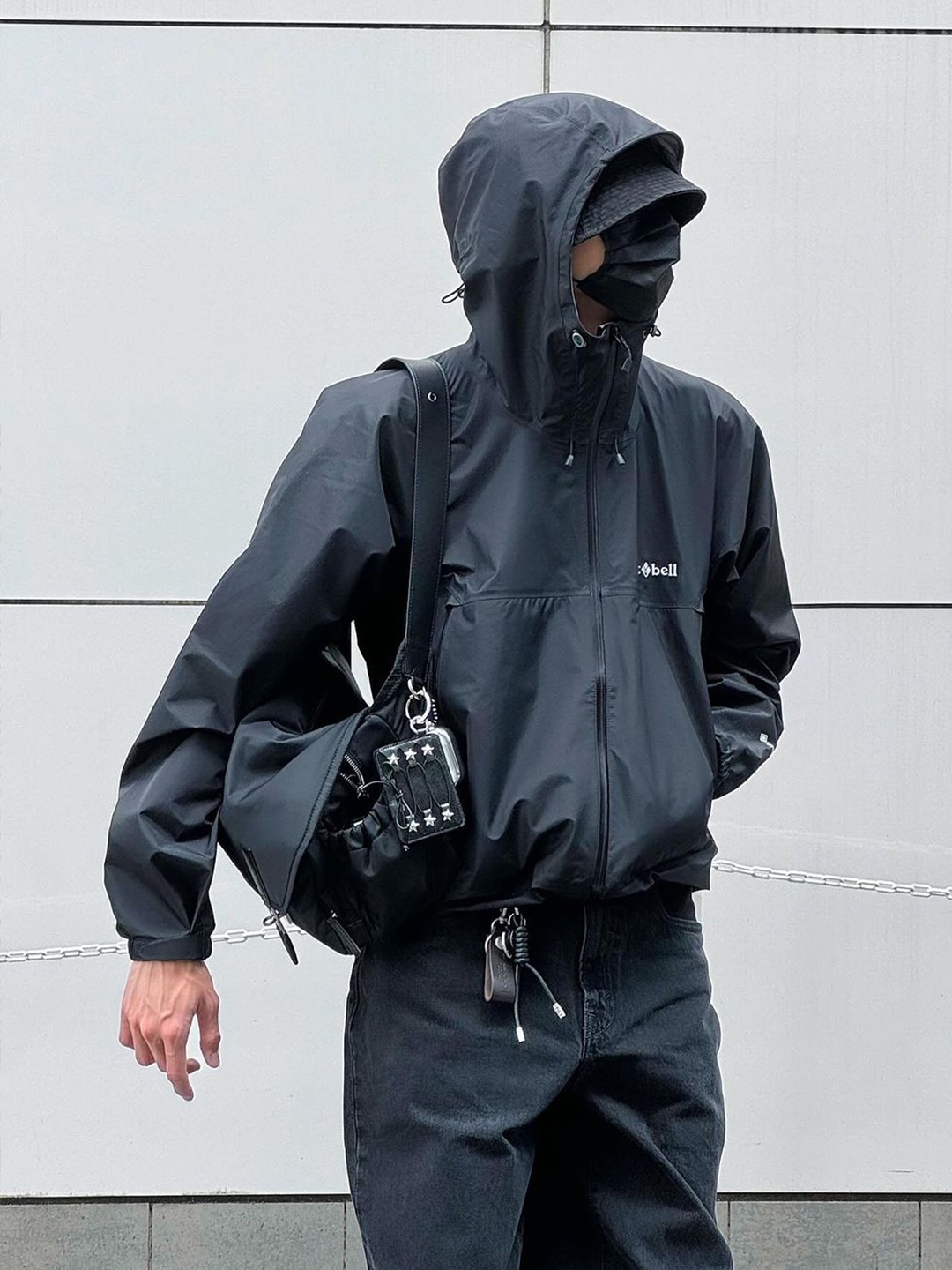 NON FLOOR Wind Taker Jacket Gray, Montbell Wind Blast Hooded Jacket Black 착용 스타일 - 3
