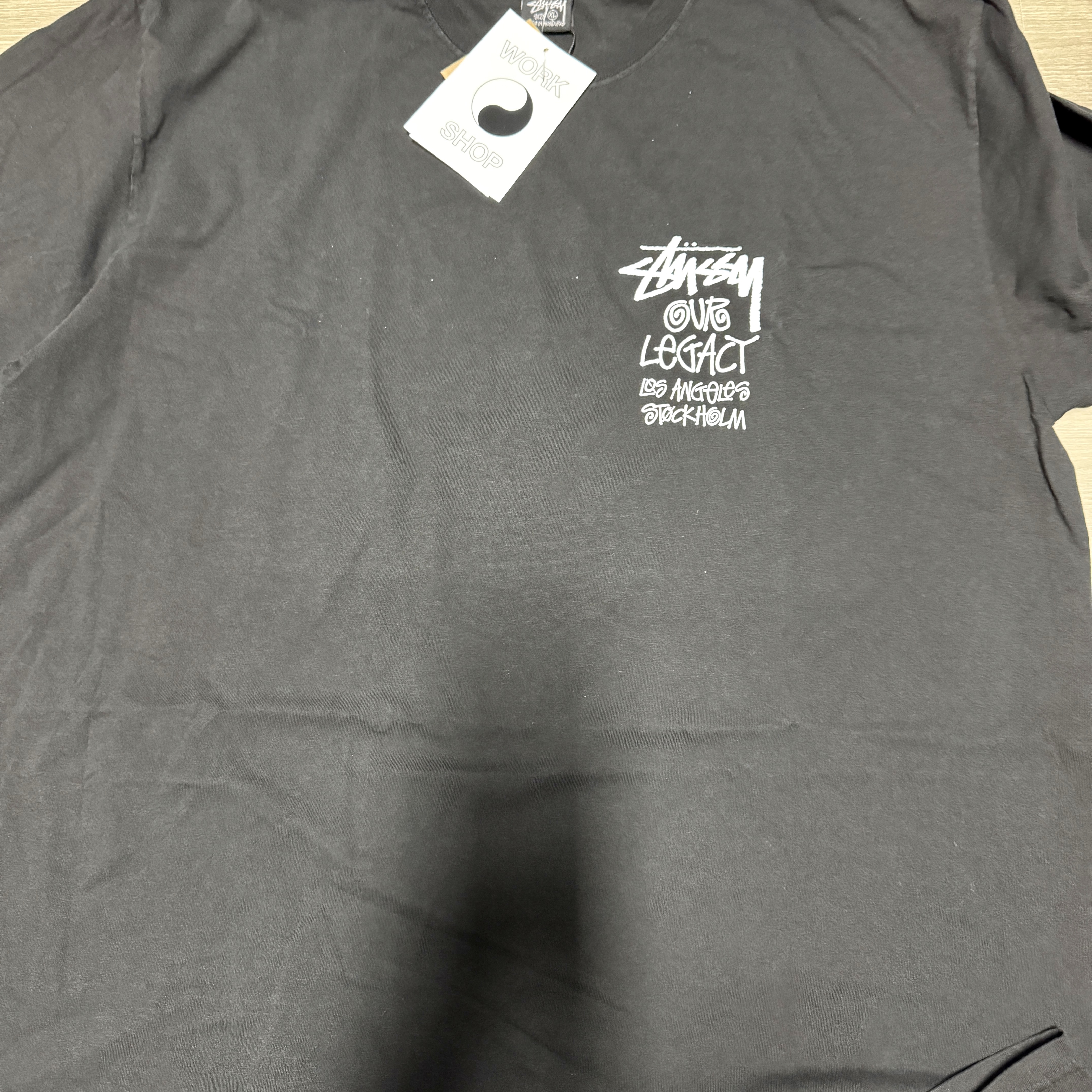Stussy x Our Legacy Work Shop 8 Ball Pigment Dyed Yin Yang T-Shirt Black 착용 스타일 - 1