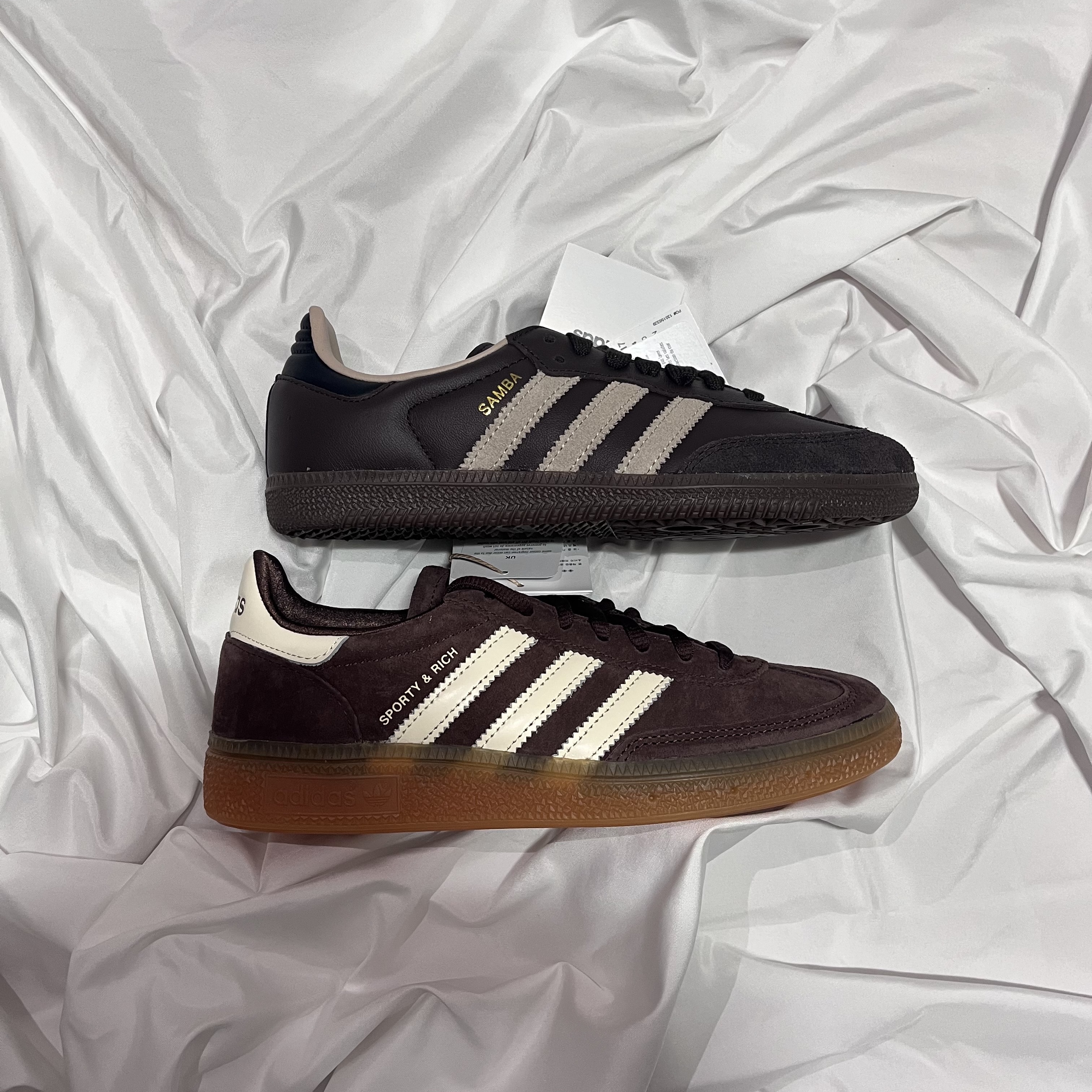Adidas x Sporty & Rich Spezial Handball Auburn Cream White, Adidas Samba OG Dark Brown Clay Brown 착용 스타일 - 1