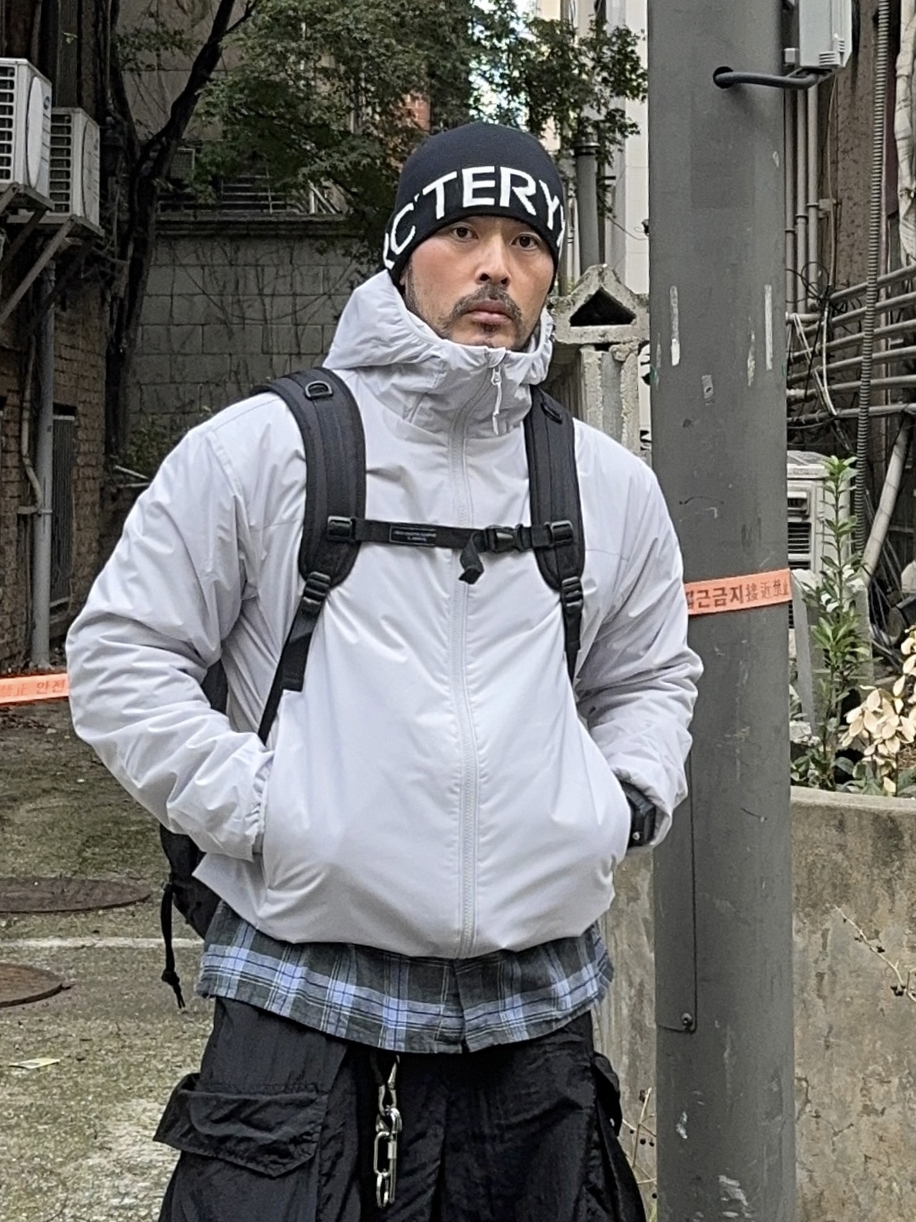 Arc'teryx Word Head Toque Orca, Roa Hiking Minaar Black 착용 스타일 - 5