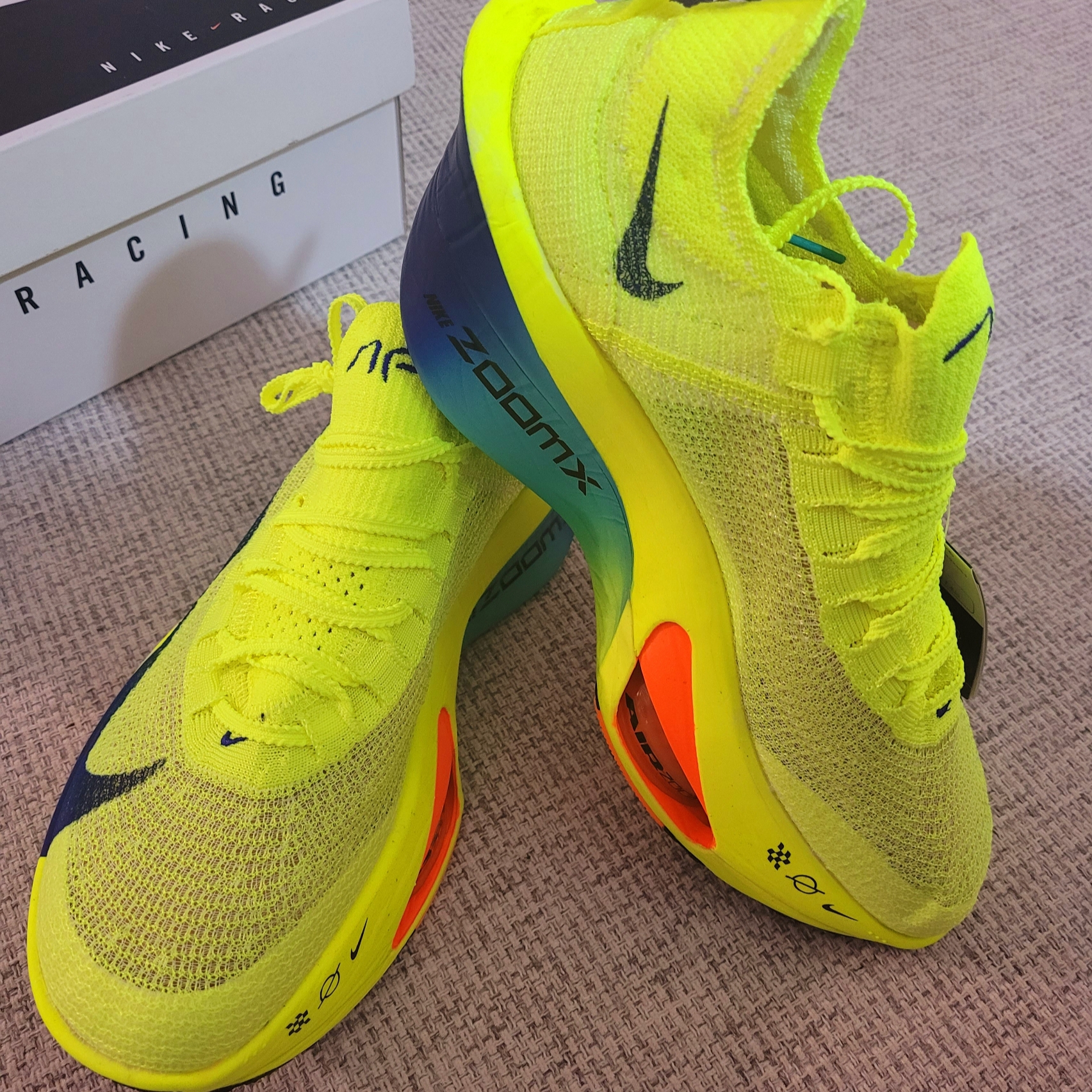 Nike Air Zoom Alphafly Next% 3 Volt 착용 스타일