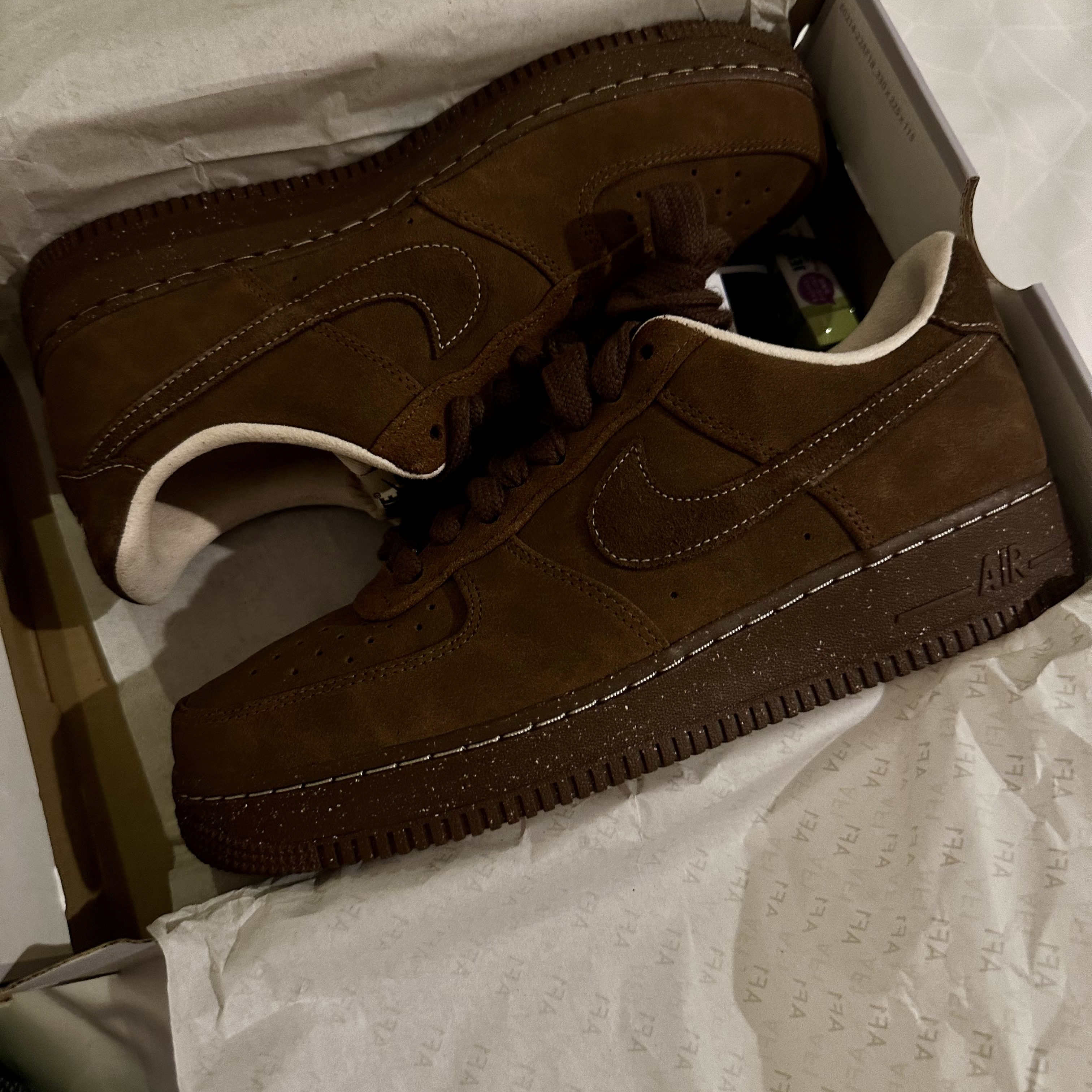 (W) Nike Air Force 1 '07 Cacao Wow 착용 스타일 - 1