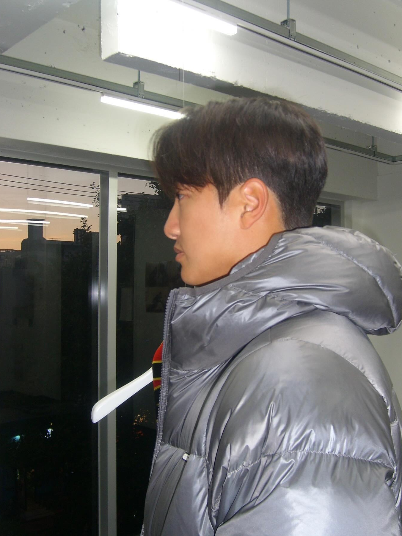 Thevinylhouse Hooded Duck Down Jacket Black, Thevinylhouse Hooded Duck Down Jacket Charcoal 착용 스타일