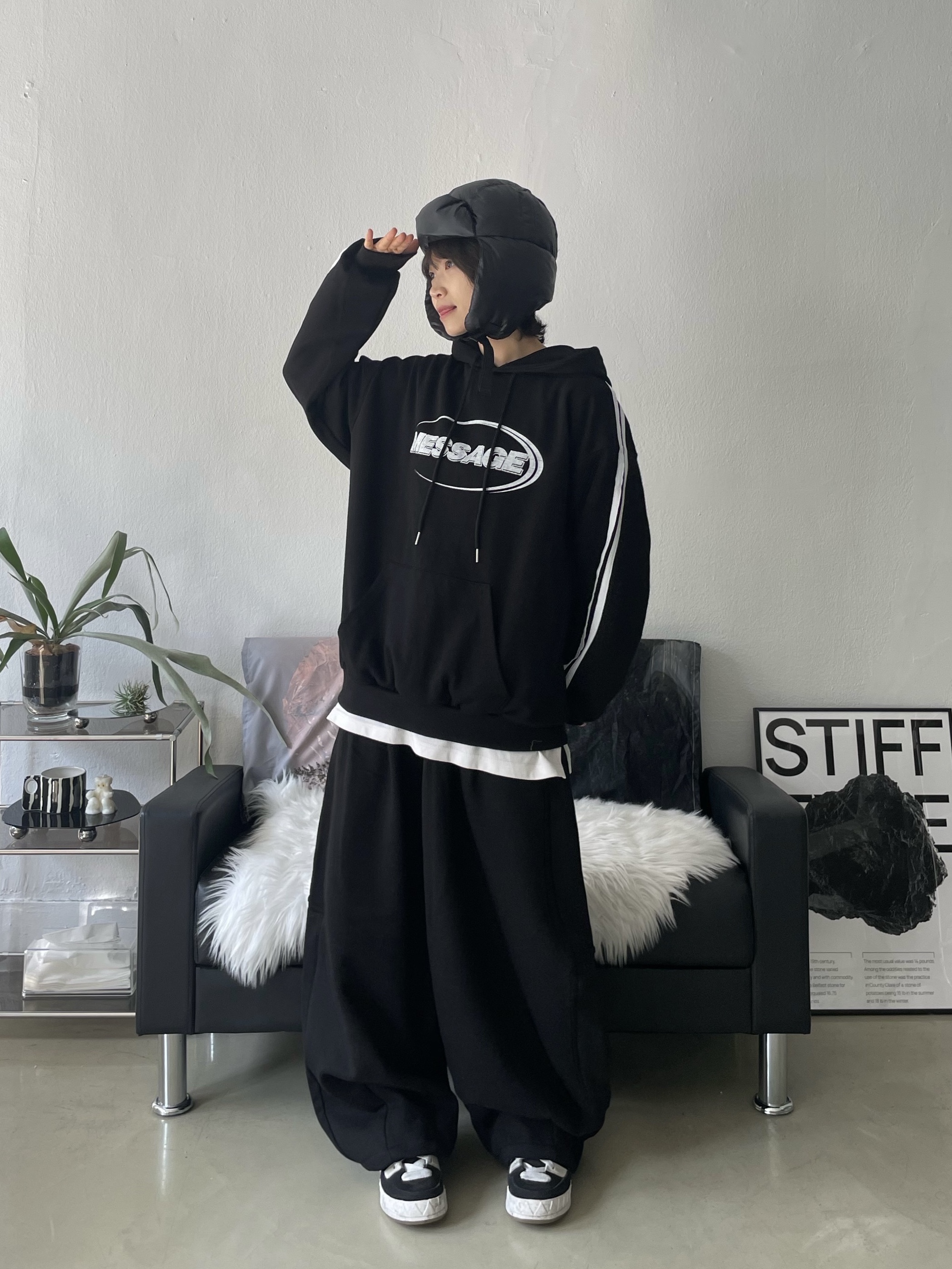 Adidas Adimatic Core Black, Supreme Featherweight Down Trooper Black - 23FW 착용 스타일 - 2
