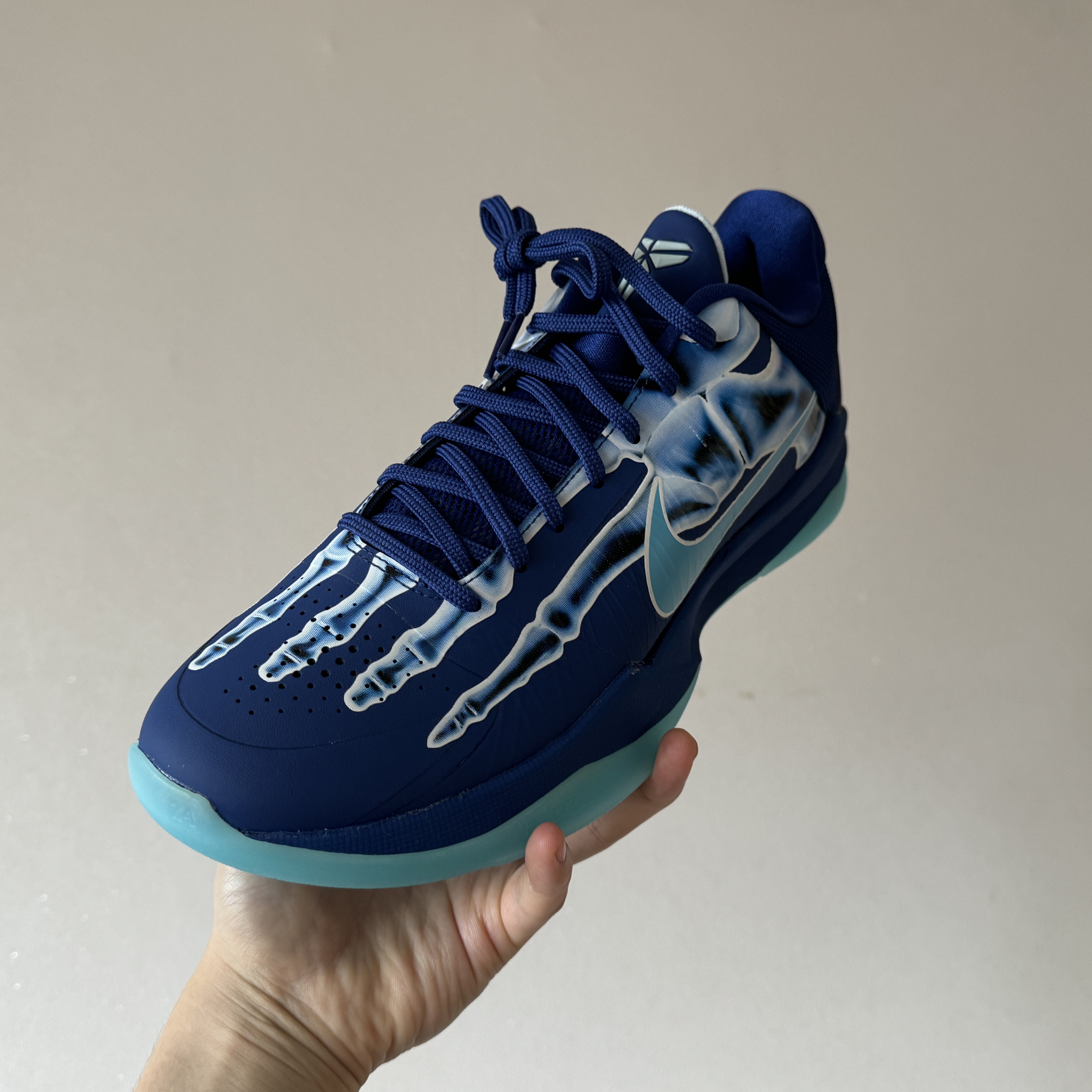 Nike Kobe 5 Protro Deep Royal Blue 착용 스타일