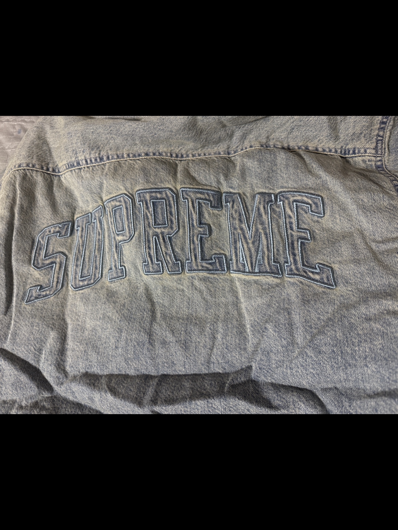 Supreme Faux Shearling Lined Work Shirt Washed Indigo Denim - 24FW 착용 스타일 - 1