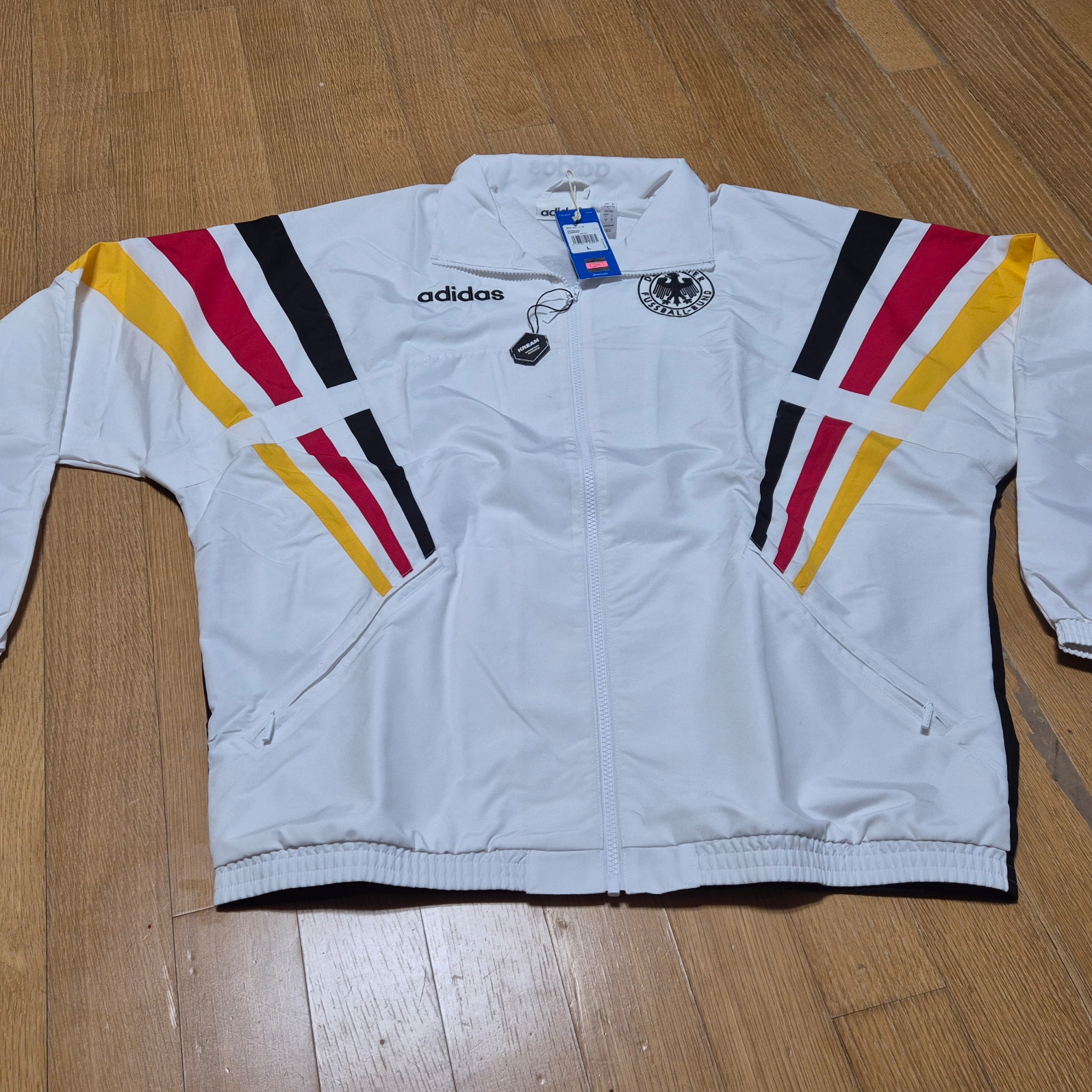 Adidas Germany 1996 Woven Track Jacket White - KR Sizing 착용 스타일
