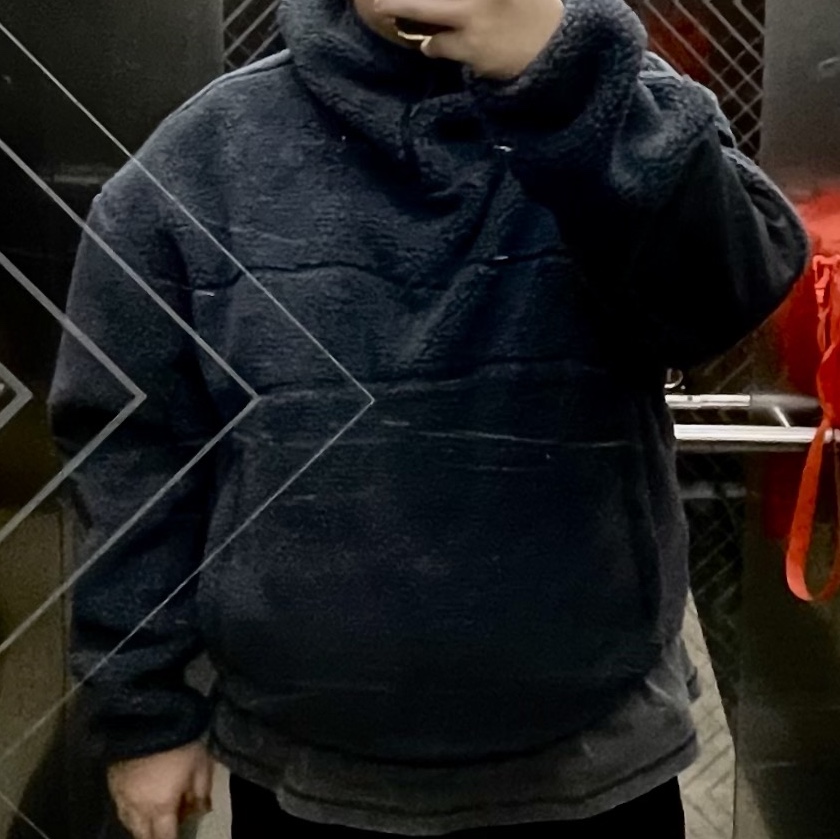 Entire Studios Fluffy Fleece V2 Charcoal 착용 스타일