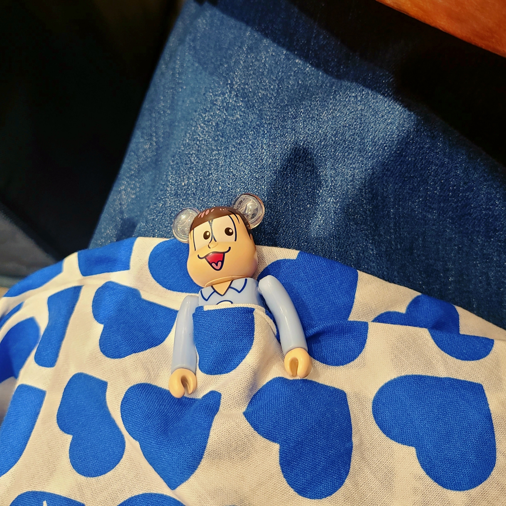 Bearbrick x Sarutahiko Coffee 10th Anniversary 100%, Human Made Big Bandana #2 Navy 착용 스타일 - 2