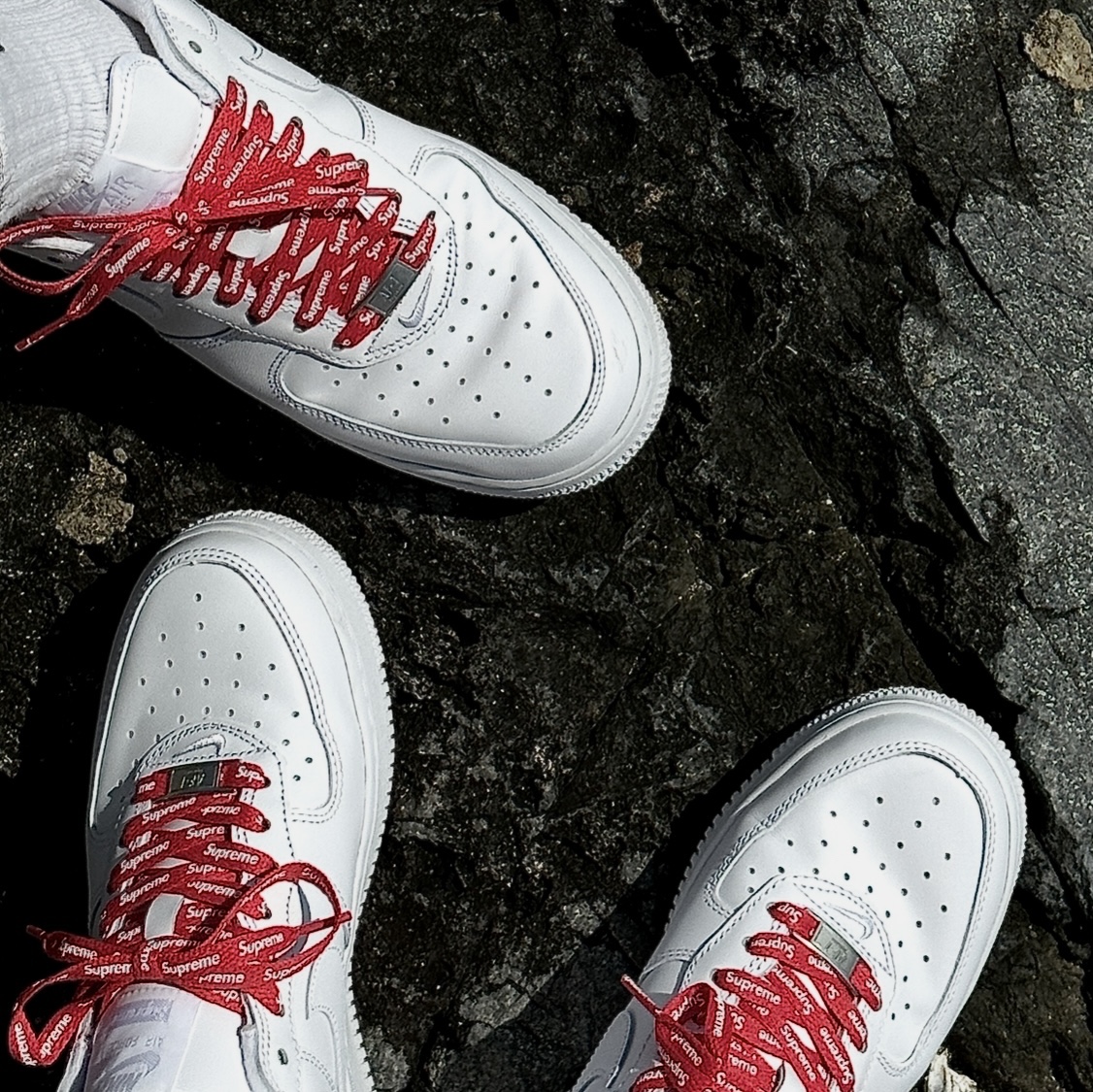 Nike x Supreme Air Force 1 Low White 착용 스타일