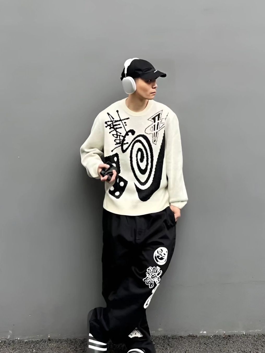 Nike x Stussy NRG LS Knit Sweater Fossil (DR2893-238) 착용 스타일 - 5