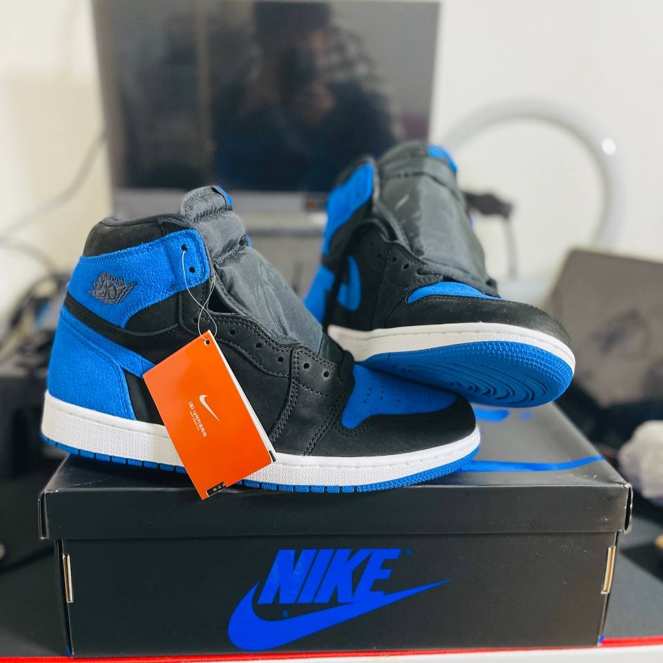 Jordan 1 Retro High OG Royal Reimagined 착용 스타일