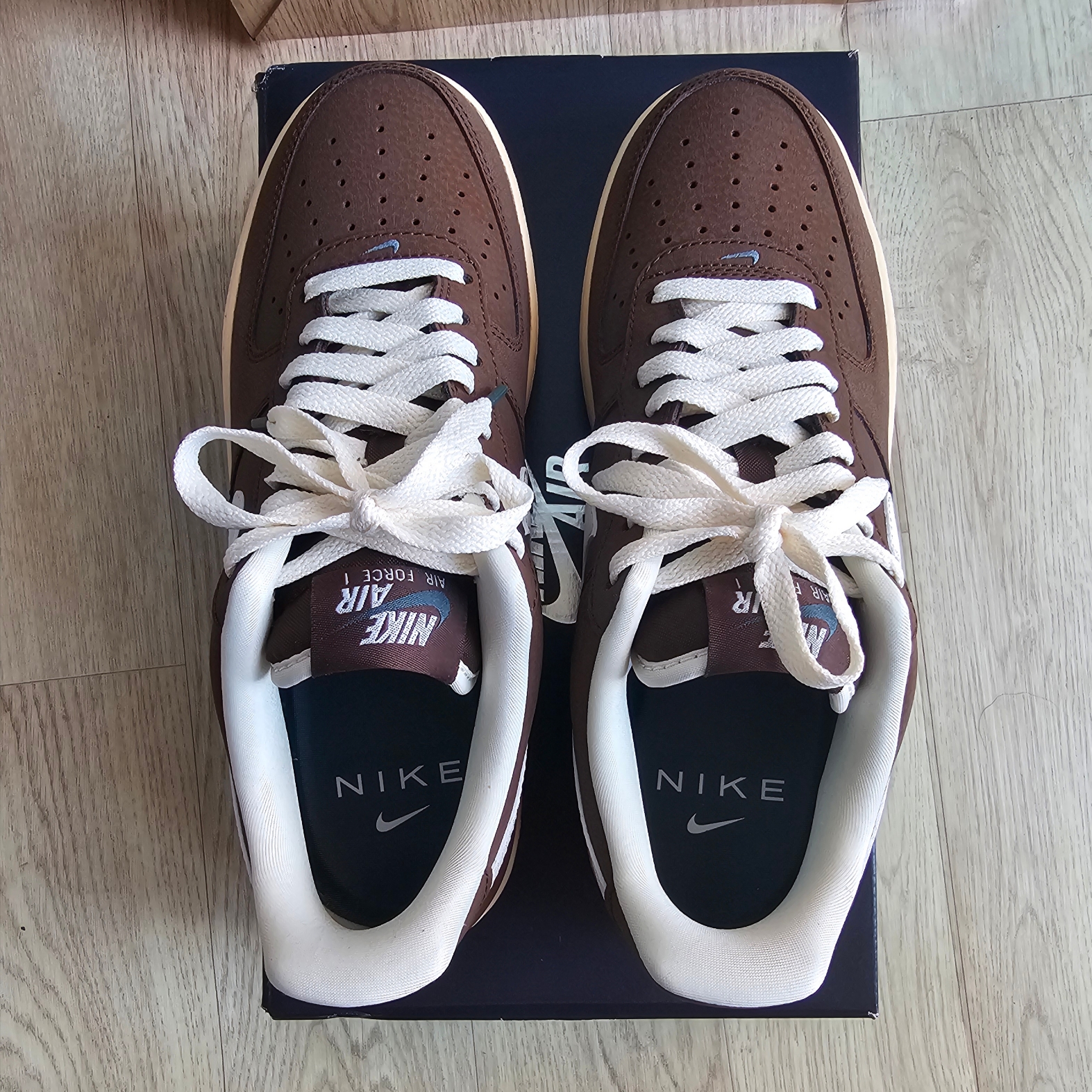 Nike Air Force 1 '07 Cacao Wow Coconut Milk 착용 스타일 - 3