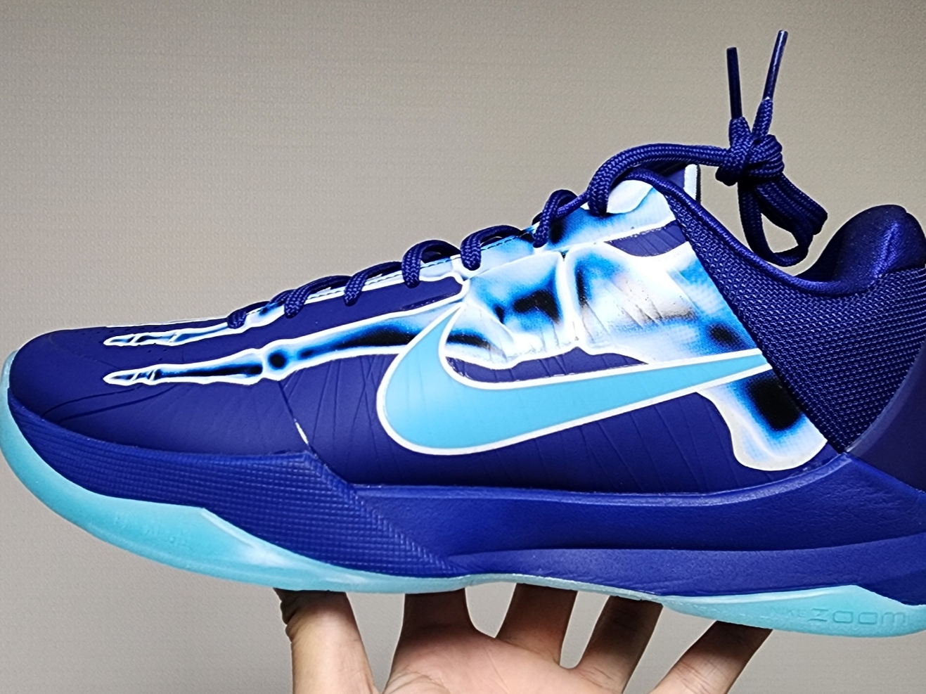 Nike Kobe 5 Protro Deep Royal Blue 착용 스타일