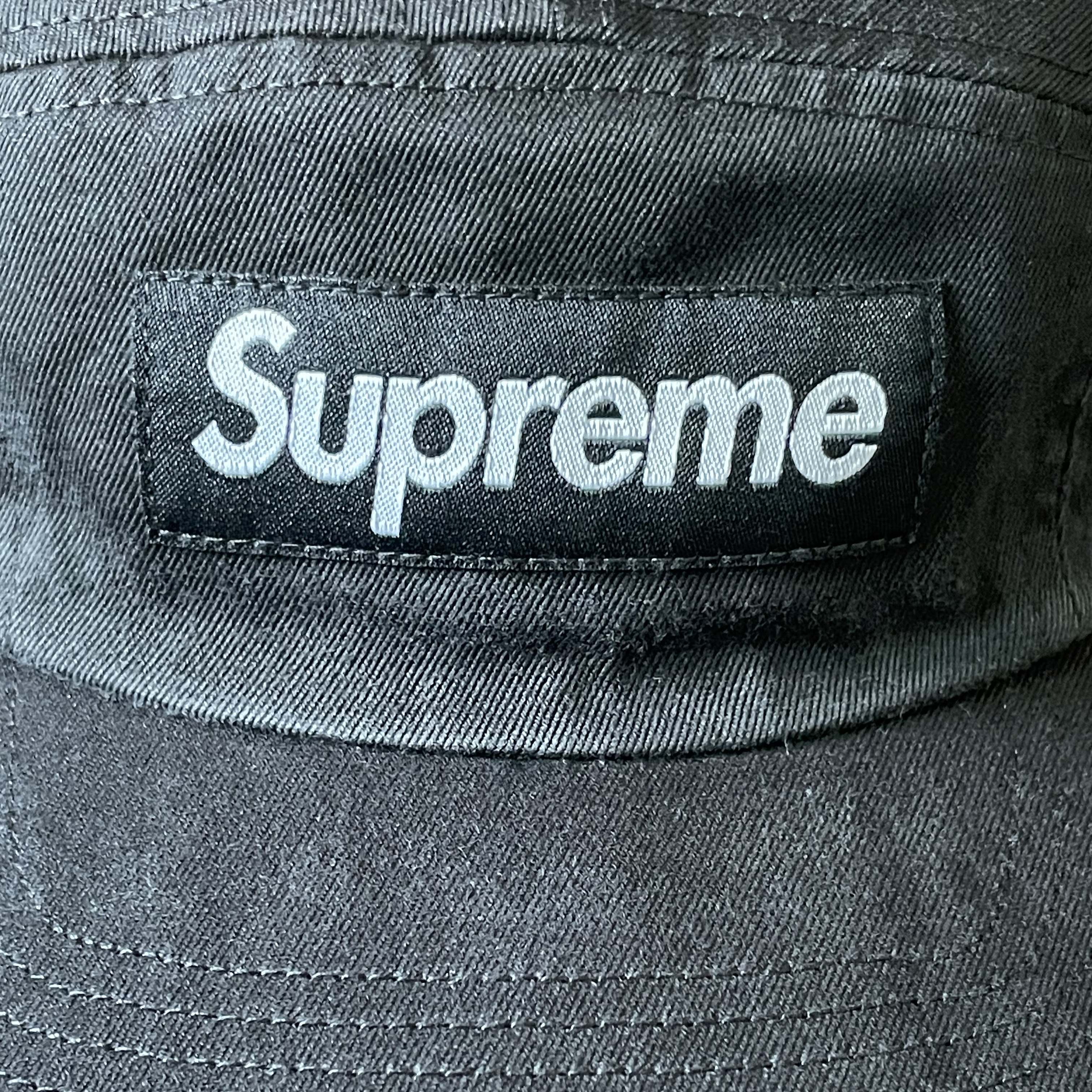 Supreme Washed Chino Twill Camp Cap Black 착용 스타일