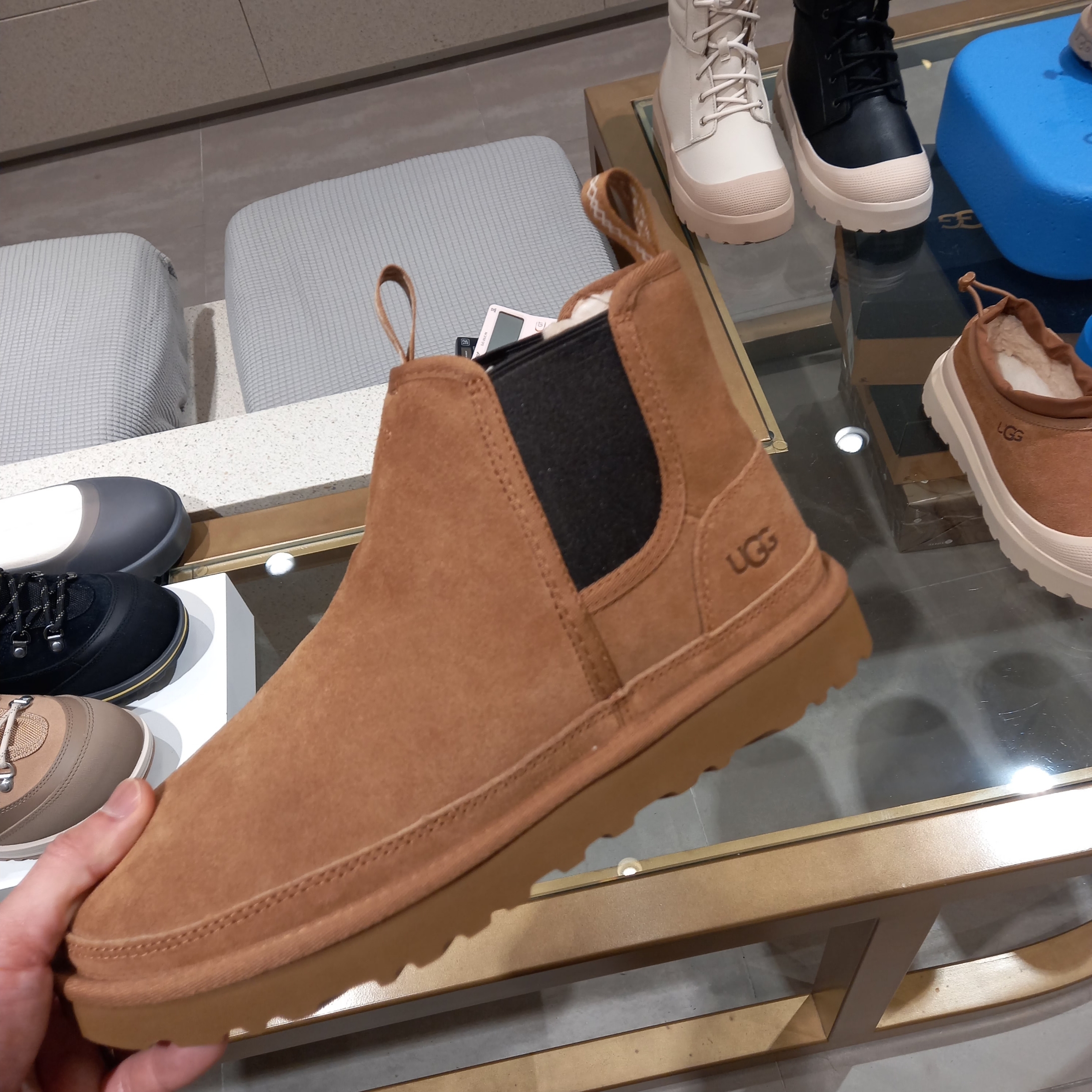 UGG Tasman Slipper Putty, (W) UGG Tasman Slipper Chestnut 착용 스타일 - 4