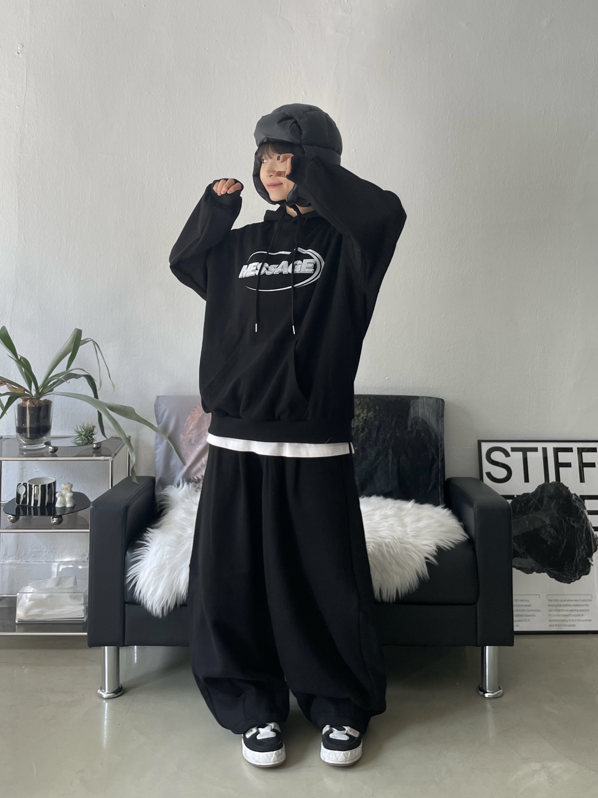 Adidas Adimatic Core Black, Supreme Featherweight Down Trooper Black - 23FW 착용 스타일 - 3
