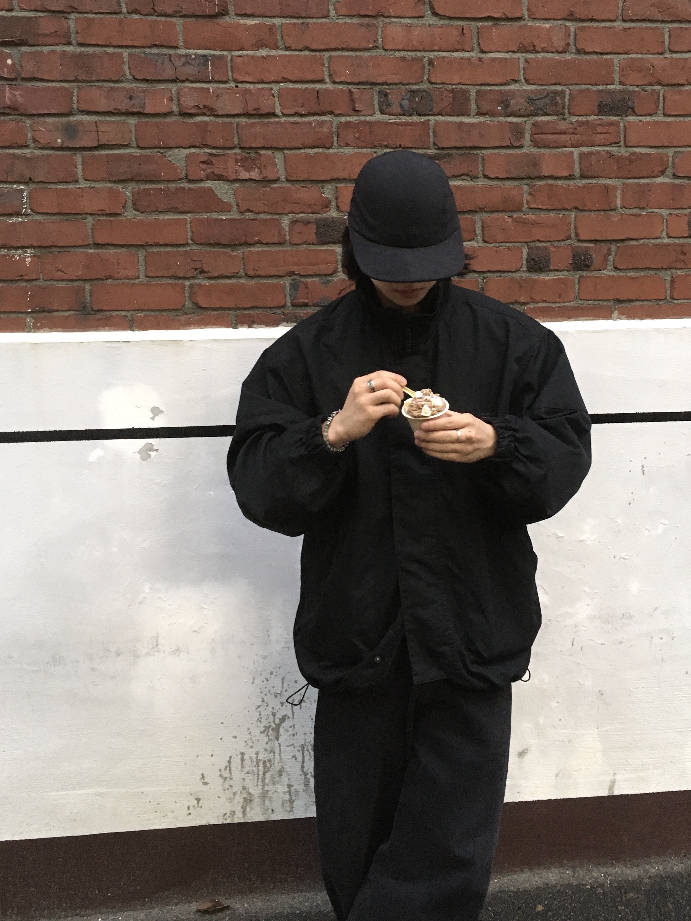 Polyteru Human Index Human Loosed Half Zip Knit Gray 착용 스타일 - 3