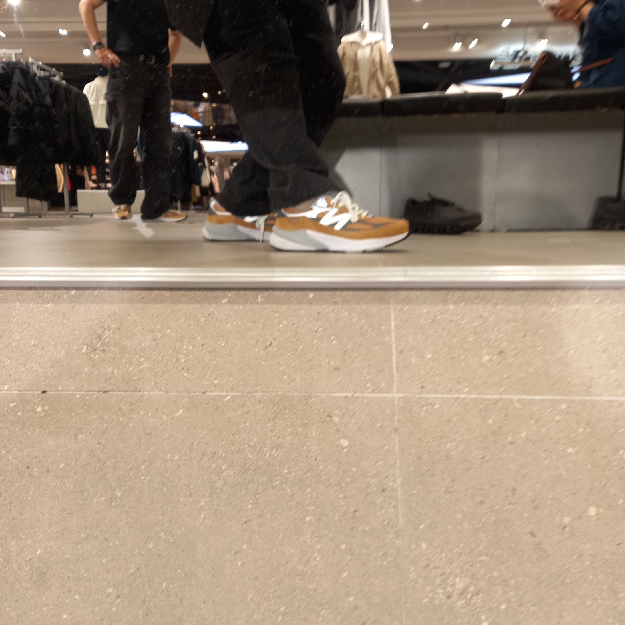 New Balance 990v6 Made in USA Workwear Grey, New Balance 990v3 Made in USA Navy - D Standard ์ฐฉ์ฉ ์คํ์ผ - 4