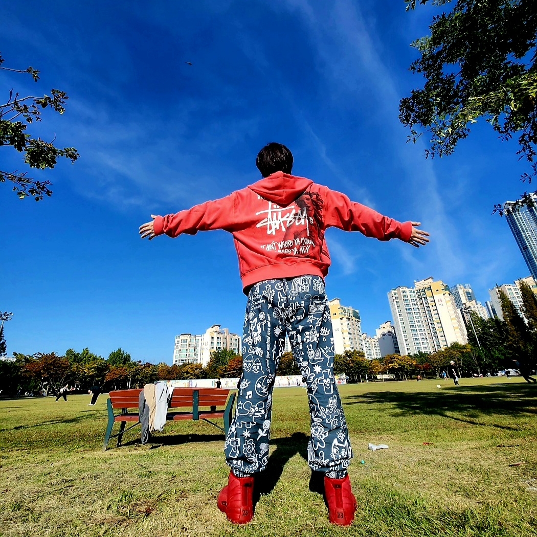 Stussy Ist Venus Zip Hoodie Pepper 착용 스타일