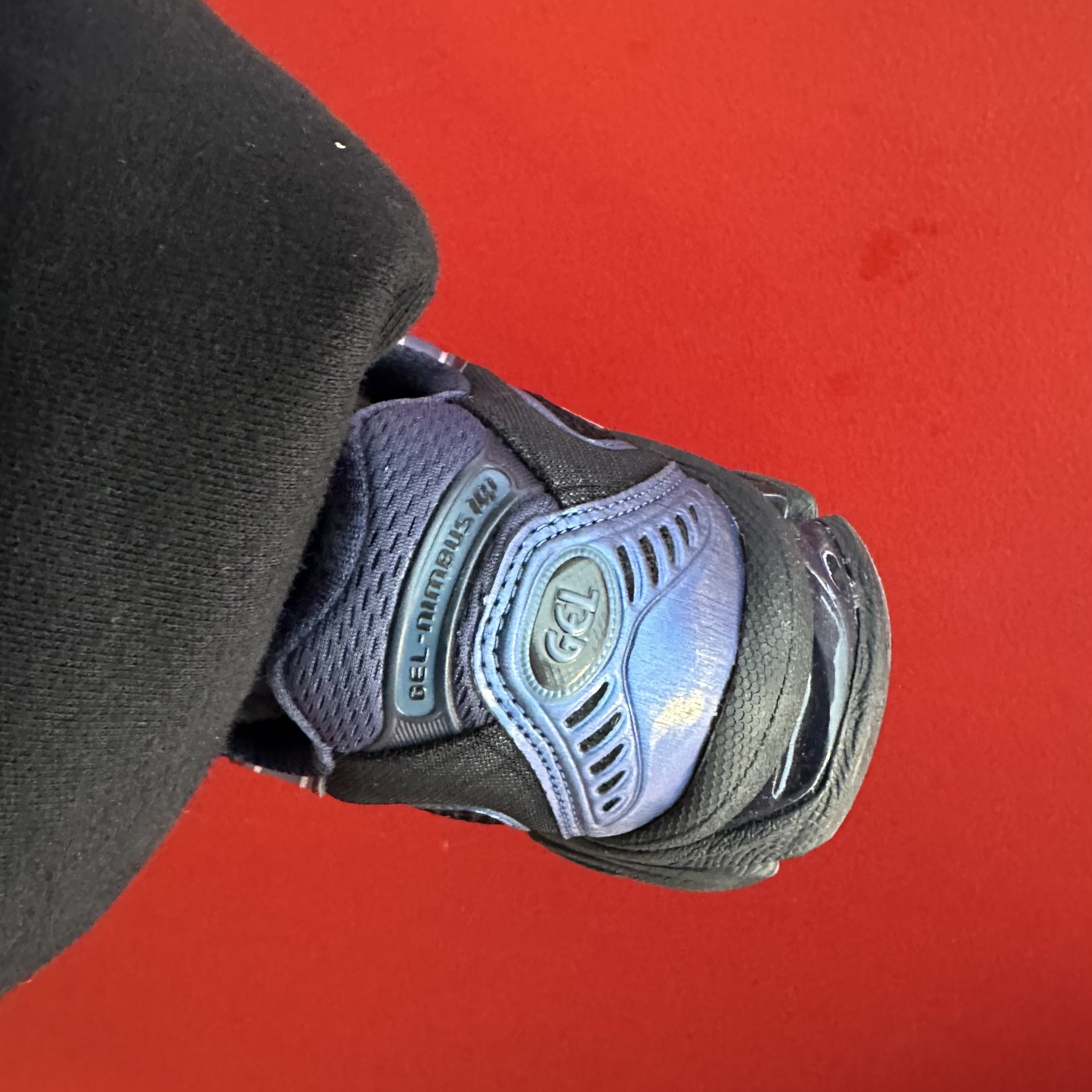 Asics Gel-Nimbus 10.1 Black Grand Shark 착용 스타일 - 4