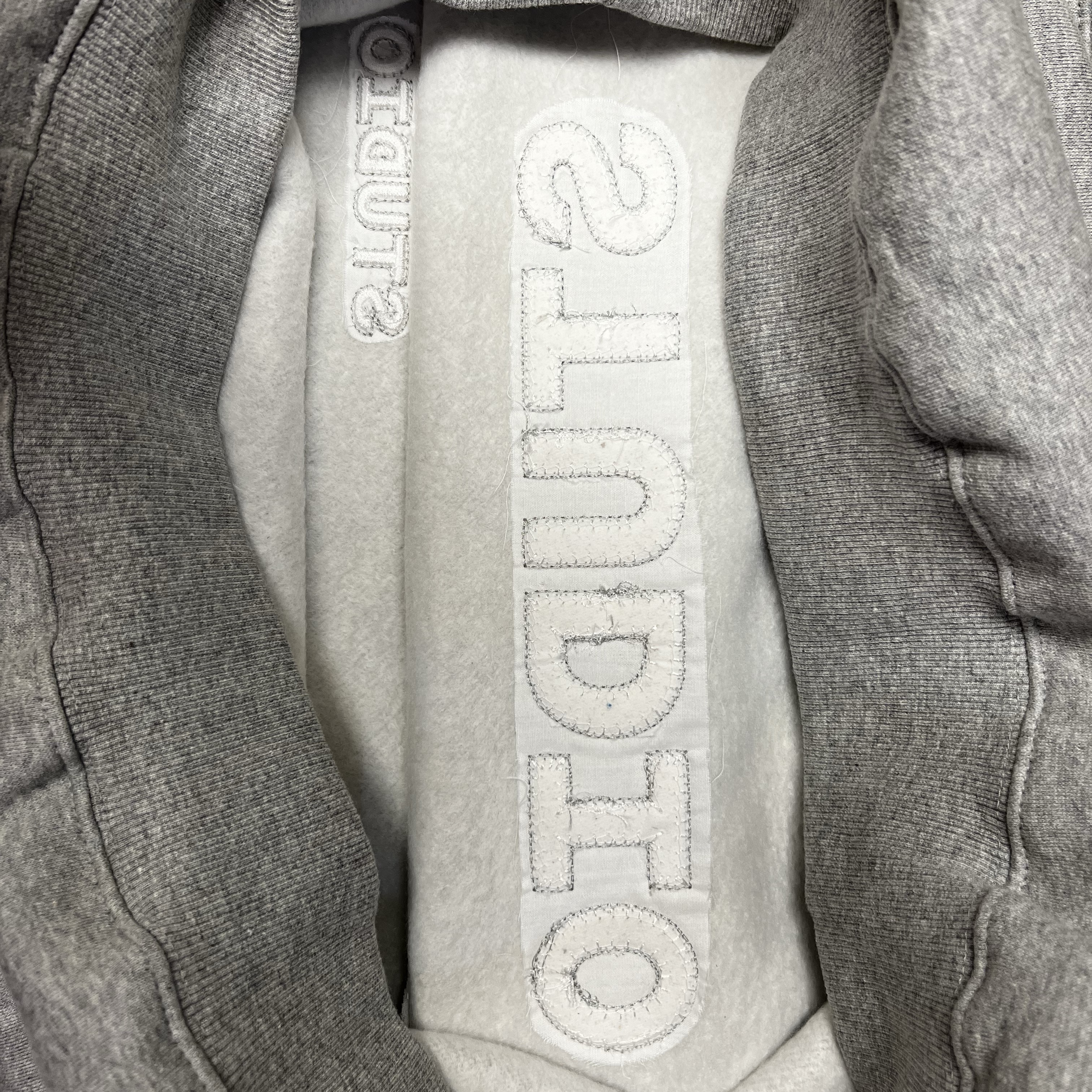 IAB Studio Embossed Sweatshirt Gray 착용 스타일 - 1
