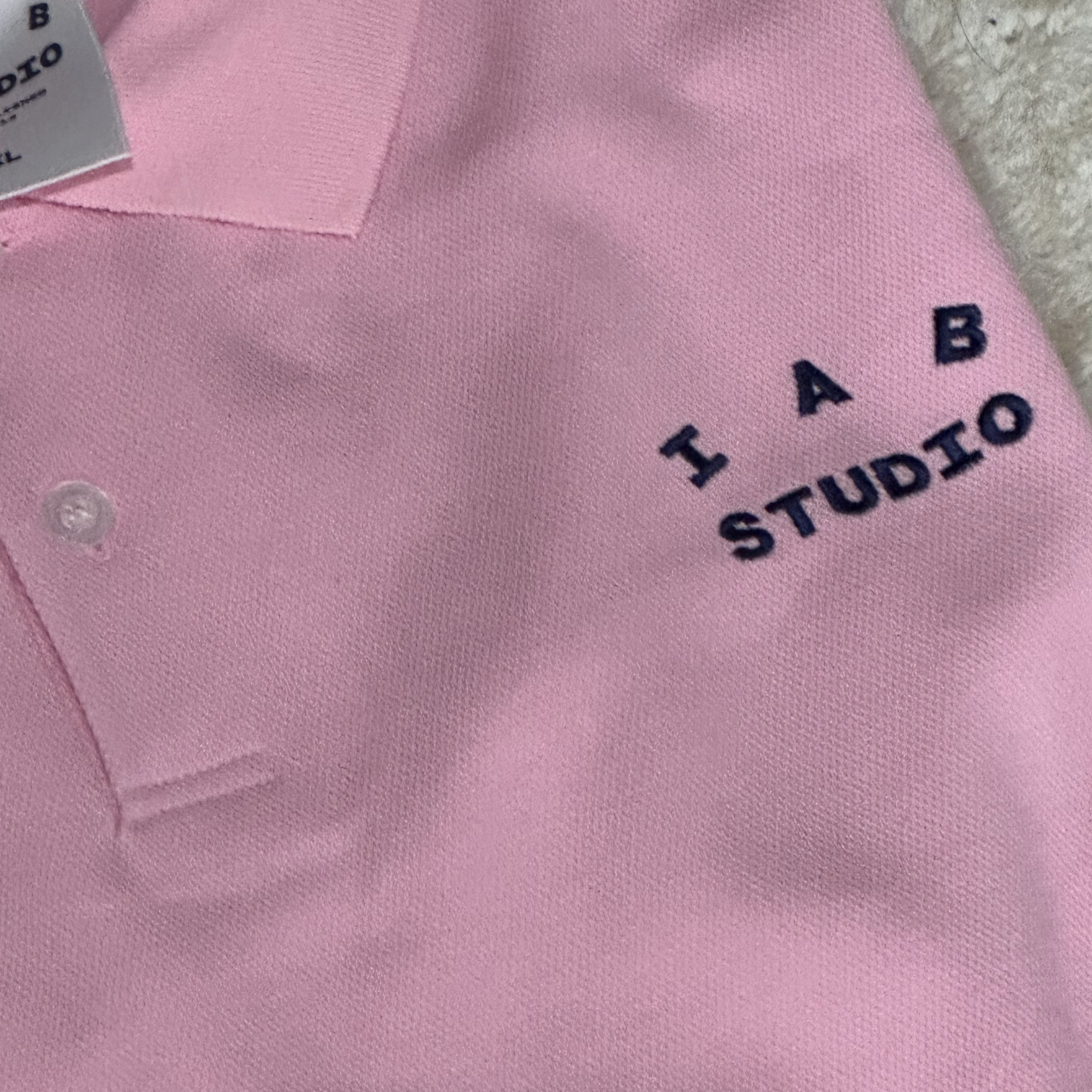 IAB Studio Pique Long Sleeve Pink 착용 스타일