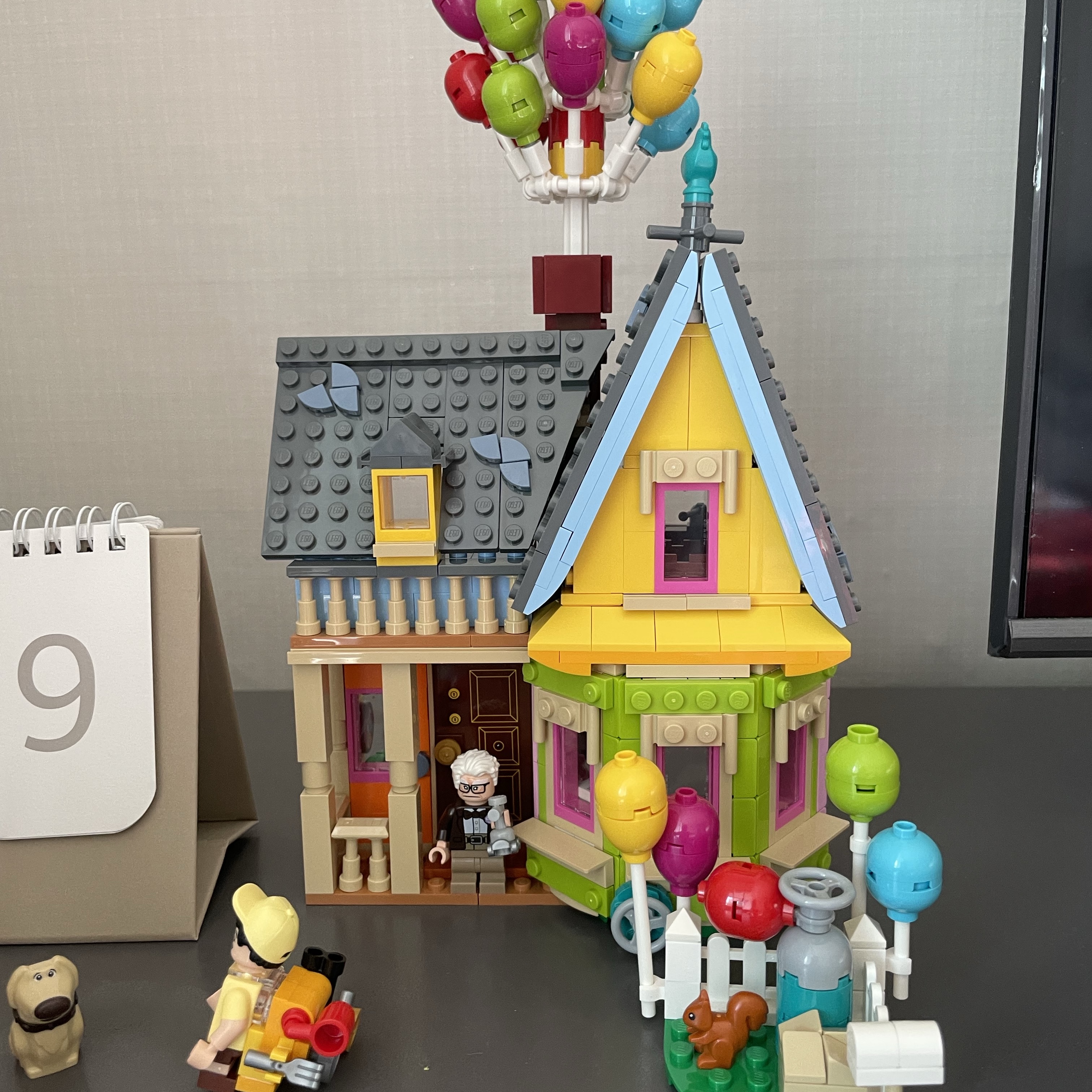 Lego Disney Up House 착용 스타일