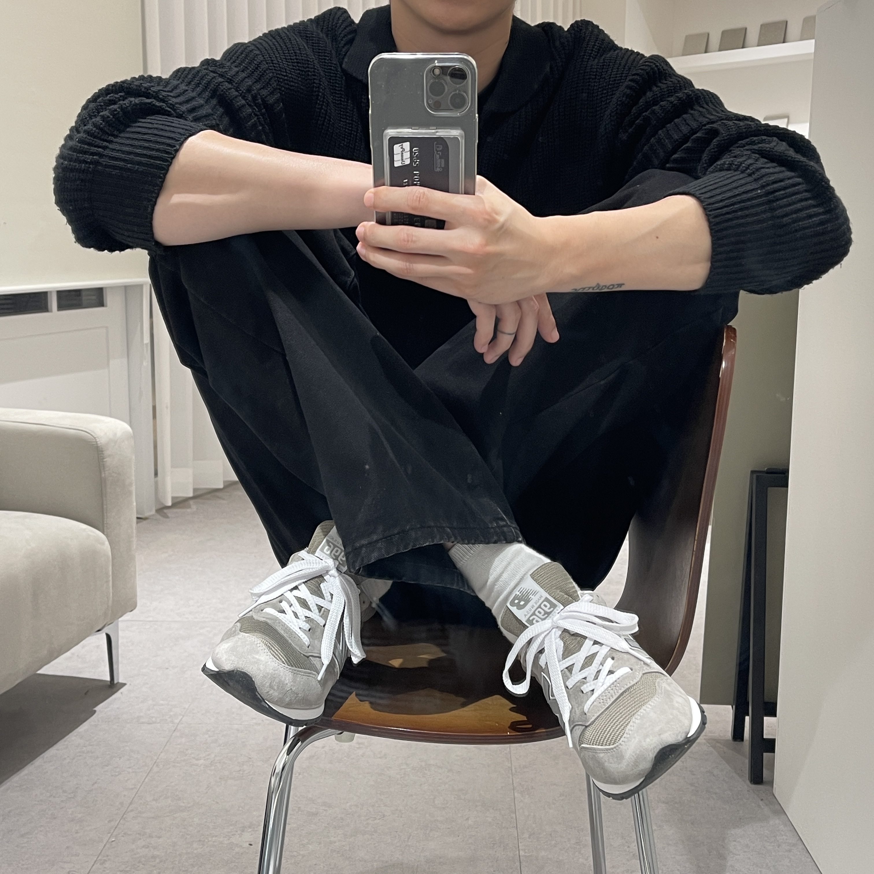 New Balance Made in USA 996 Grey 착용 스타일 - 2