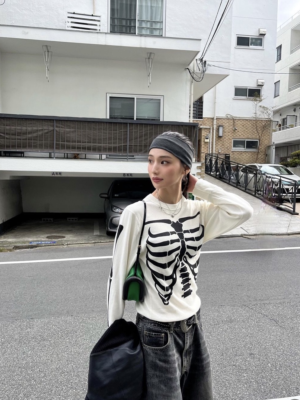 Supreme Hanes Bones Thermal Crew Natural (1 Pack) 착용 스타일 - 2